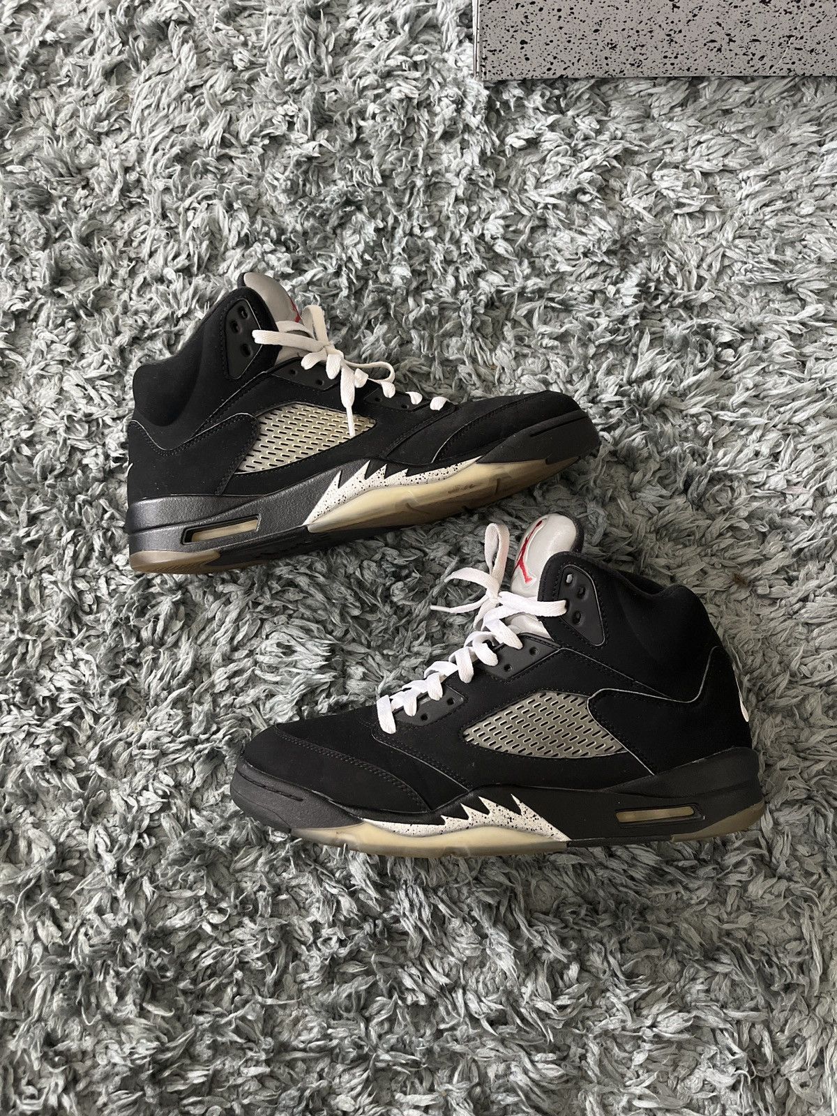 nike air jordan 5 metallic