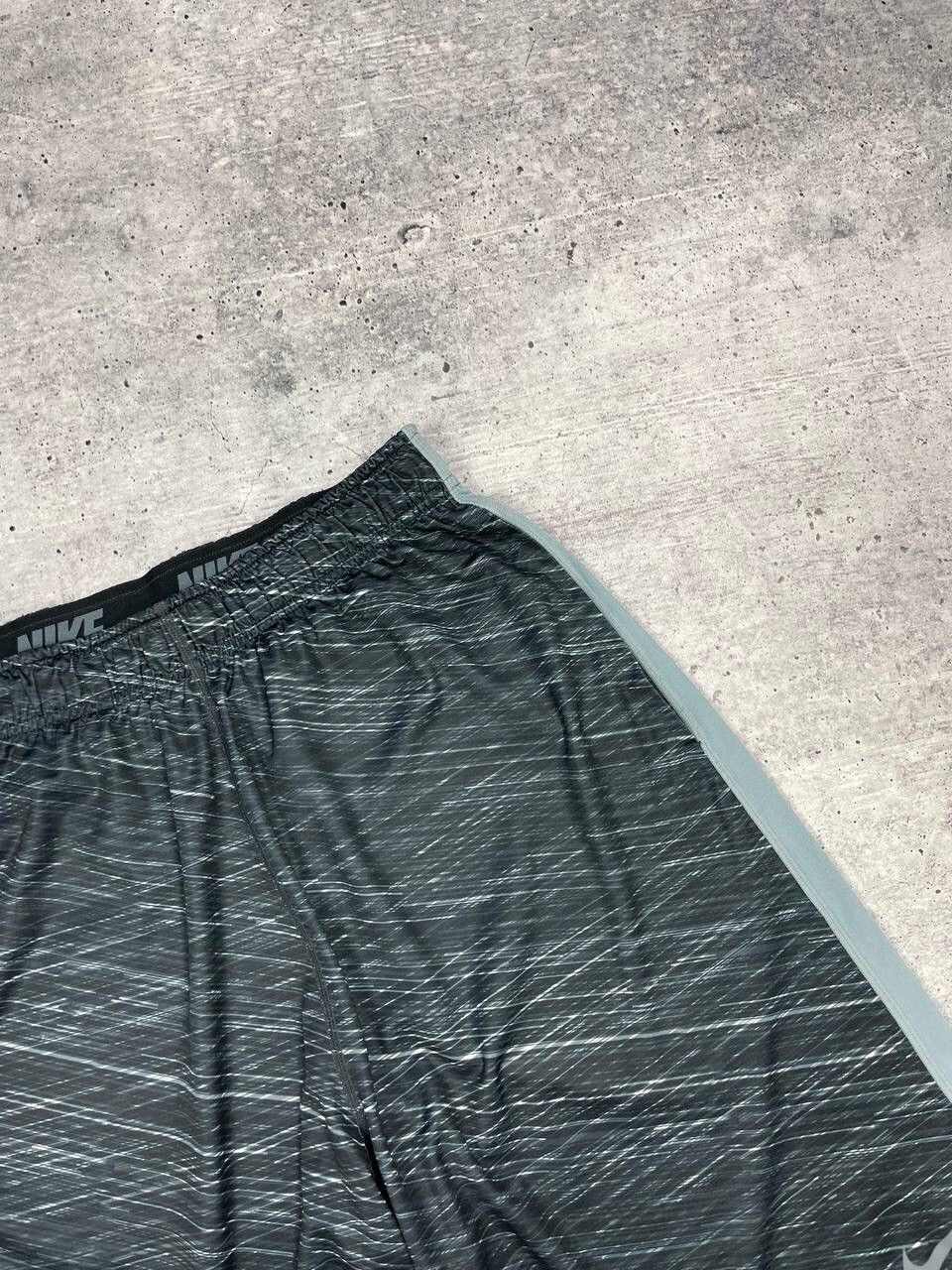 Nike Vintage Nike Y2K Style Drill Grey Wide Leg Casual Rap Shorts Size US 32 / EU 48 - 7 Thumbnail