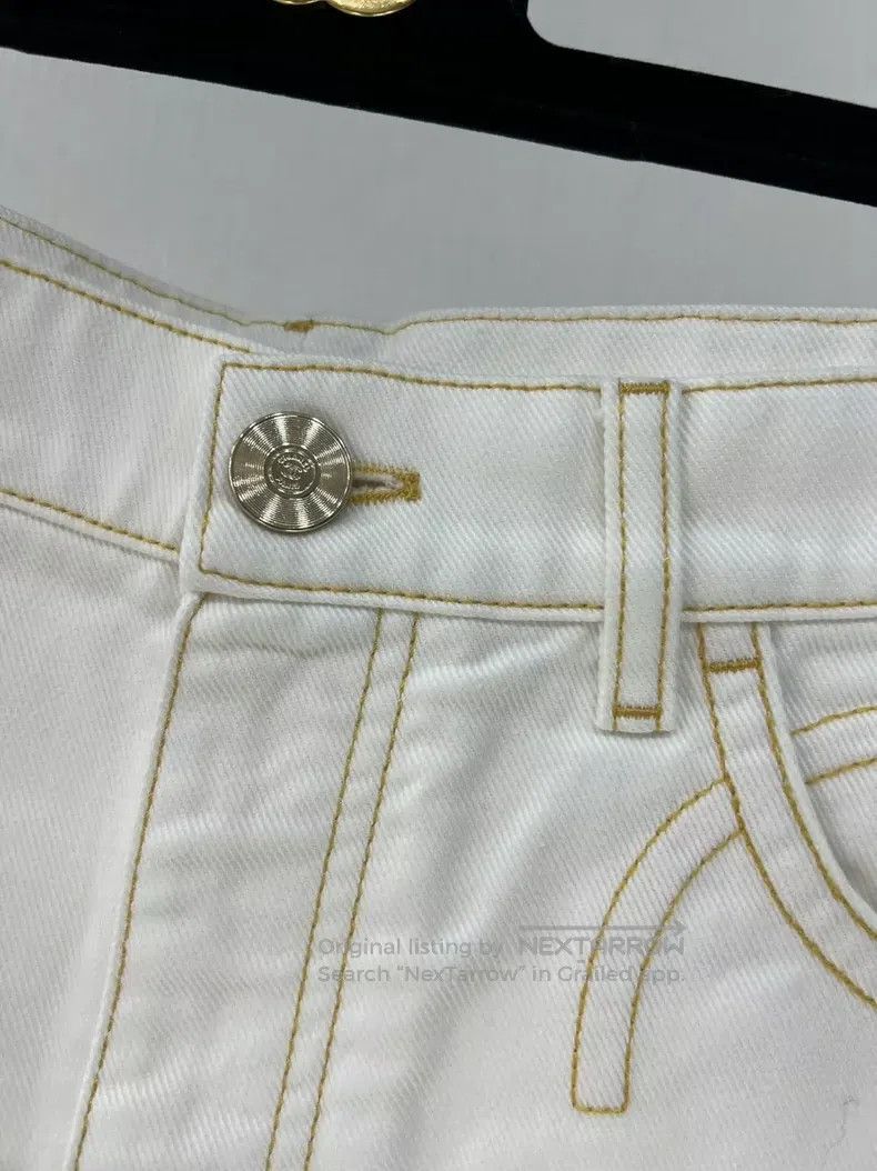 Chanel Chanel White super versatile double C coco denim shorts Size 25" / US 0 / IT 36 - 3 Thumbnail