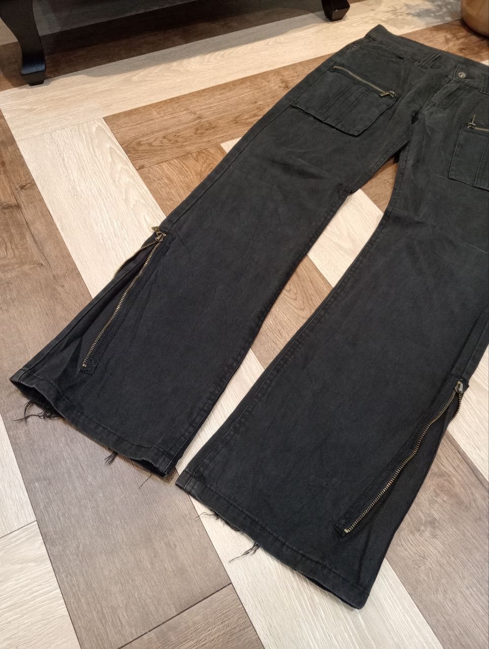 semanticdesign SEMANTIC DESIGN JAPAN 6 POCKET FADED BLACK PANTS Size US 33 - 3 Thumbnail