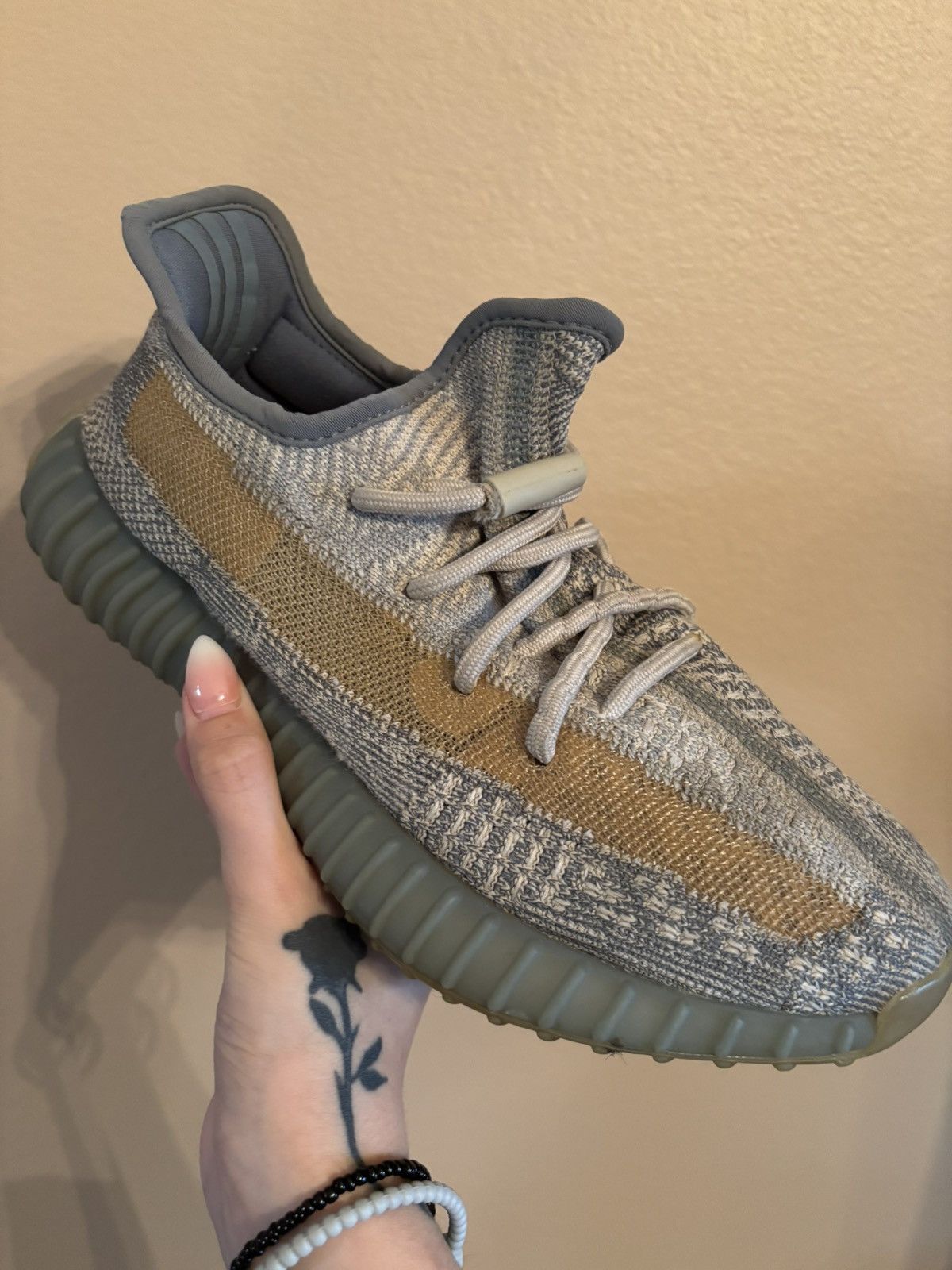 Yeezy Adidas Yeezy Boost 350 V2 'Israfil' Size US 6 / EU 39 - 2 Thumbnail