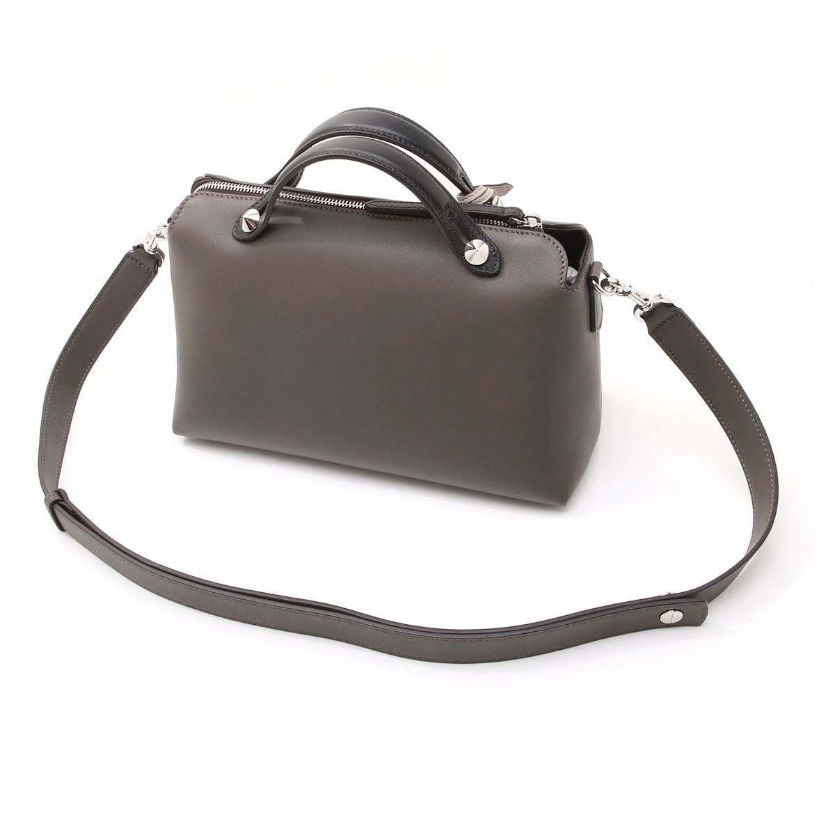 Fendi o1s1wg110925 Size: OS/ By The Way Medium in Black Size ONE SIZE - 3 Thumbnail