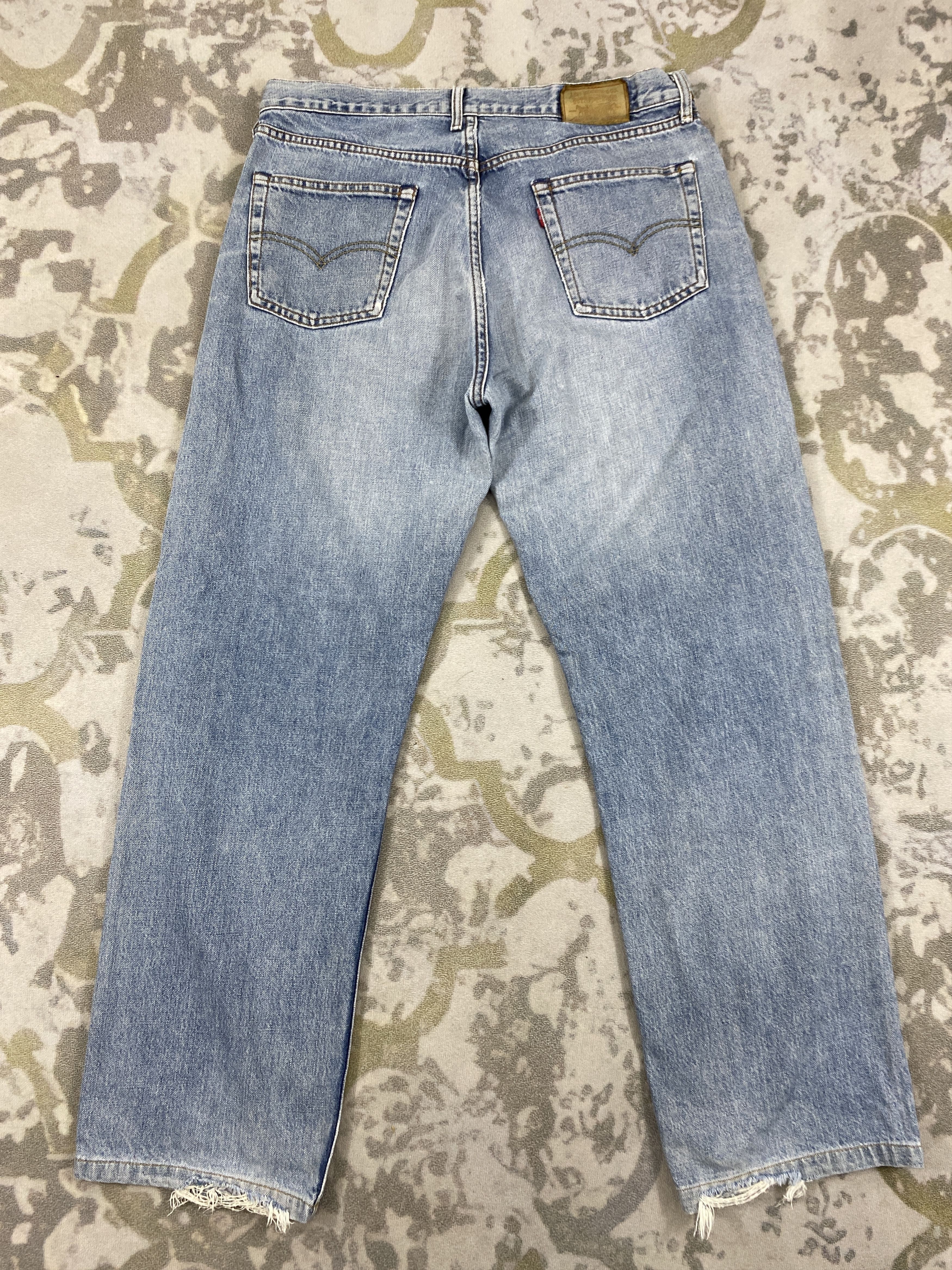 Levi's Distressed Blue Vintage Levi's Jeans 35x30 Denim- JN3657 Size US 35 - 2 Thumbnail