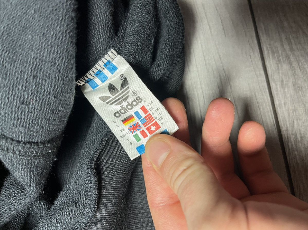 Adidas Vintage Adidas sweatshirt double neck size M/L Size US M / EU 48-50 / 2 - 4 Thumbnail
