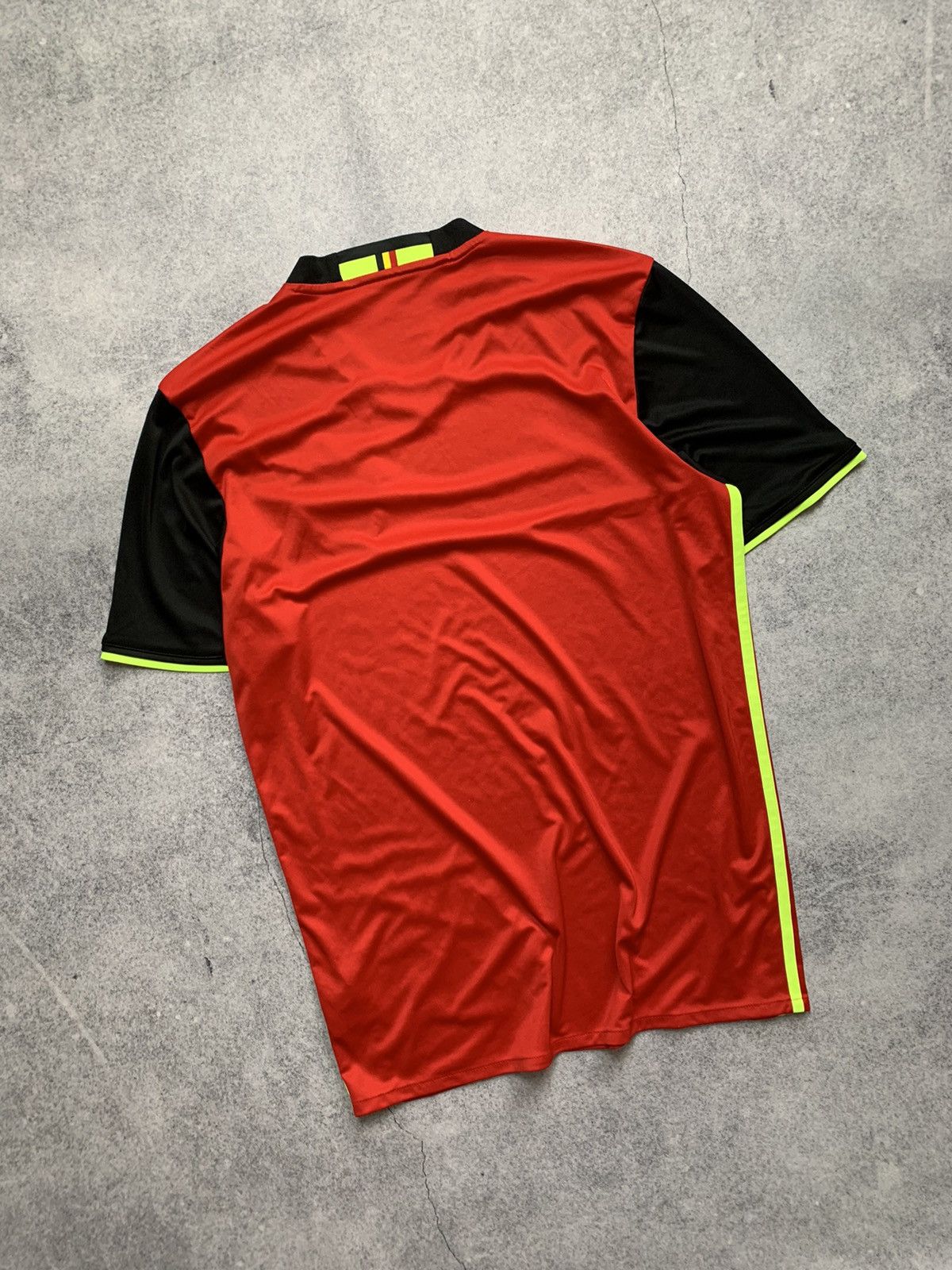 Adidas Adidas Belgium 2016-17 Home Football Soccer Y2K Jersey Size US M / EU 48-50 / 2 - 6 Thumbnail