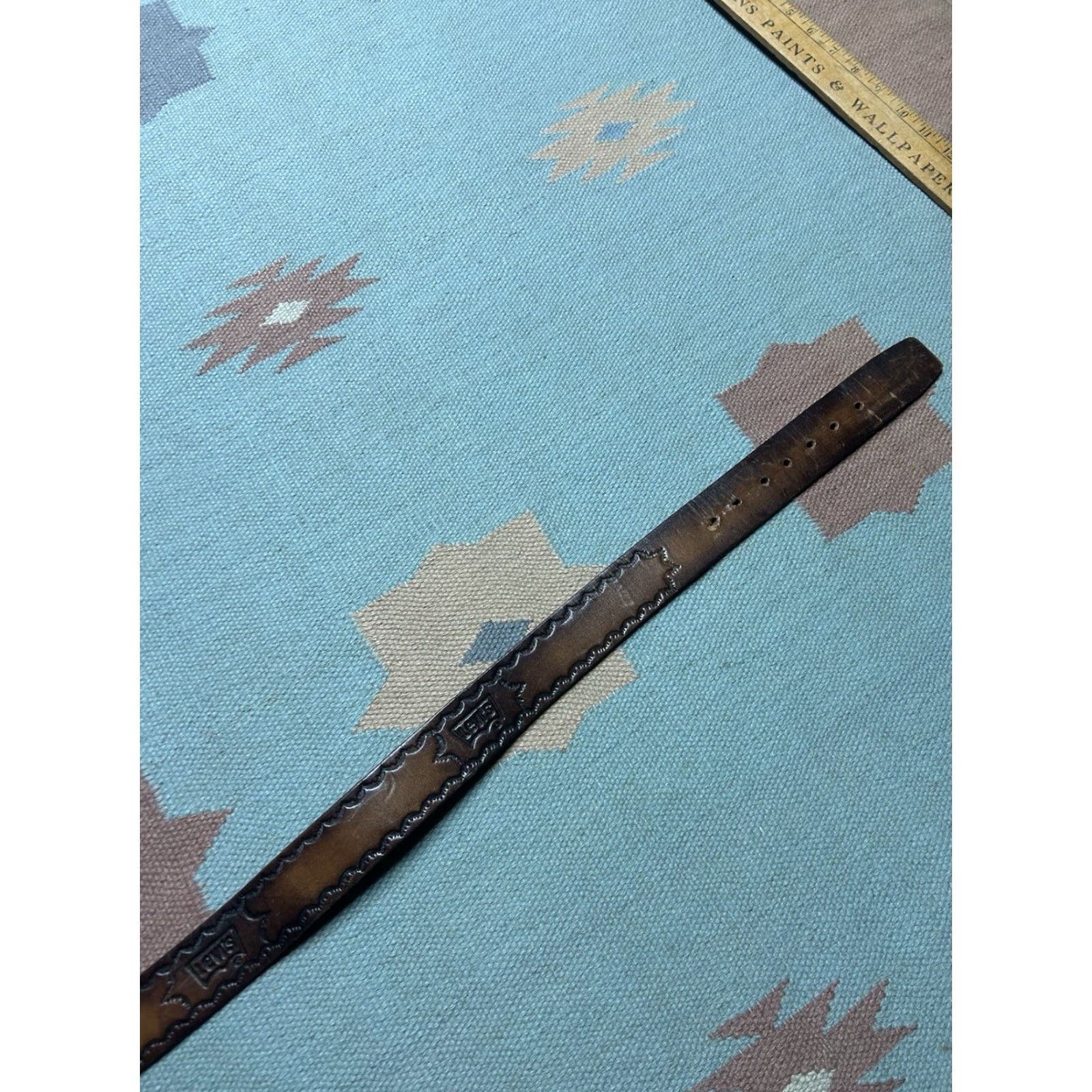 Vintage VINTAGE Levi’s Tooled Leather Belt Band Stained Lattigo Brown Men’s Size 38 Leather Brown Men’s 38 Size ONE SIZE - 3 Thumbnail