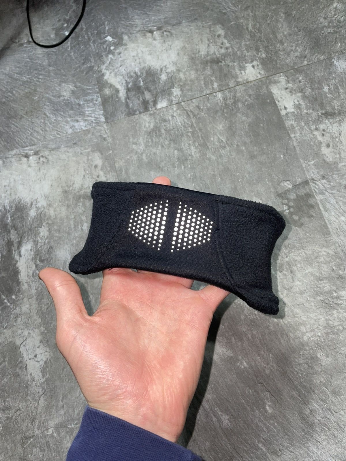 Nike Vintage Nike Fleece Reflective Headband Swoosh 90s Y2k Size ONE SIZE - 4 Thumbnail