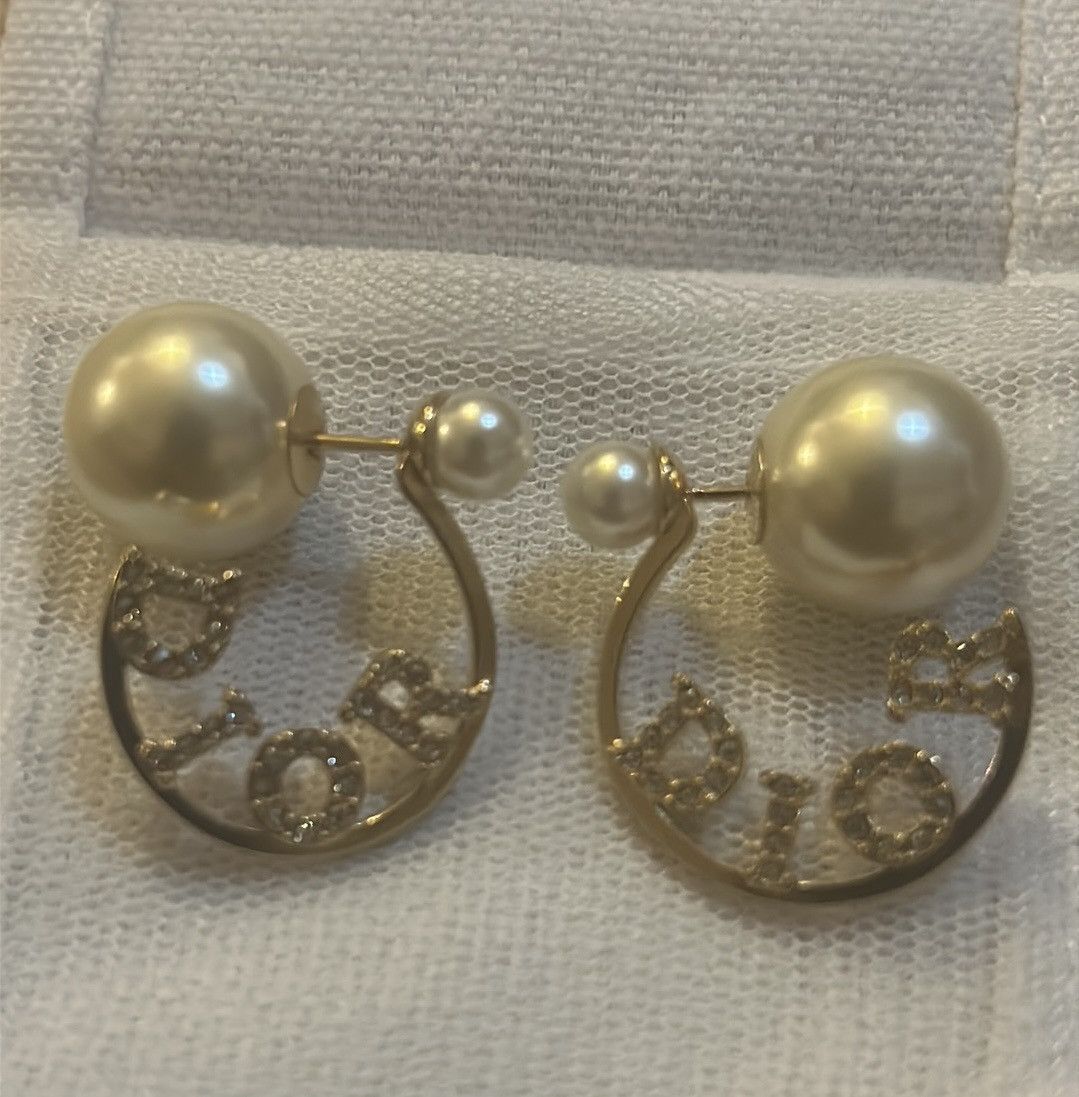 Dior Dior Tribales Earrings Gold-Finish Metal White Resin Pearl Size ONE SIZE - 4 Thumbnail