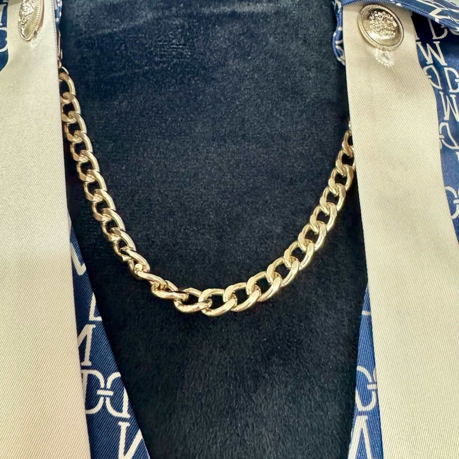 Other New Marciano Chic Navy Patterned Blouse with Tie & Chain XS Size S / US 4 / IT 40 - 12 Thumbnail