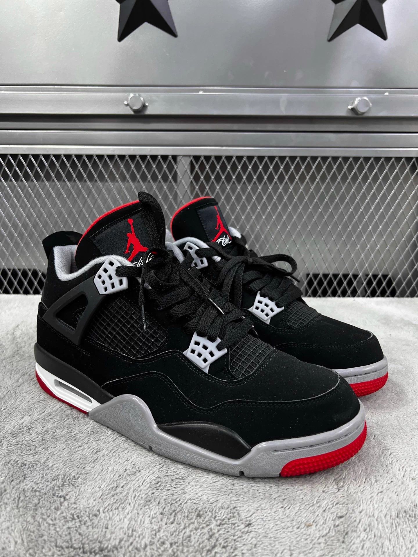 Nike Air Jordan 4 Retro Bred OG 2019 44.5 Size US 11.5 / EU 44-45 - 3 Thumbnail