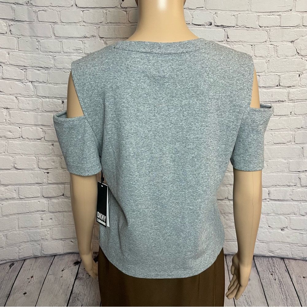 DKNY NWT New $69 DKNY Jeans Cutout Grey Top Size XL Size XL / US 12-14 / IT 48-50 - 4 Thumbnail