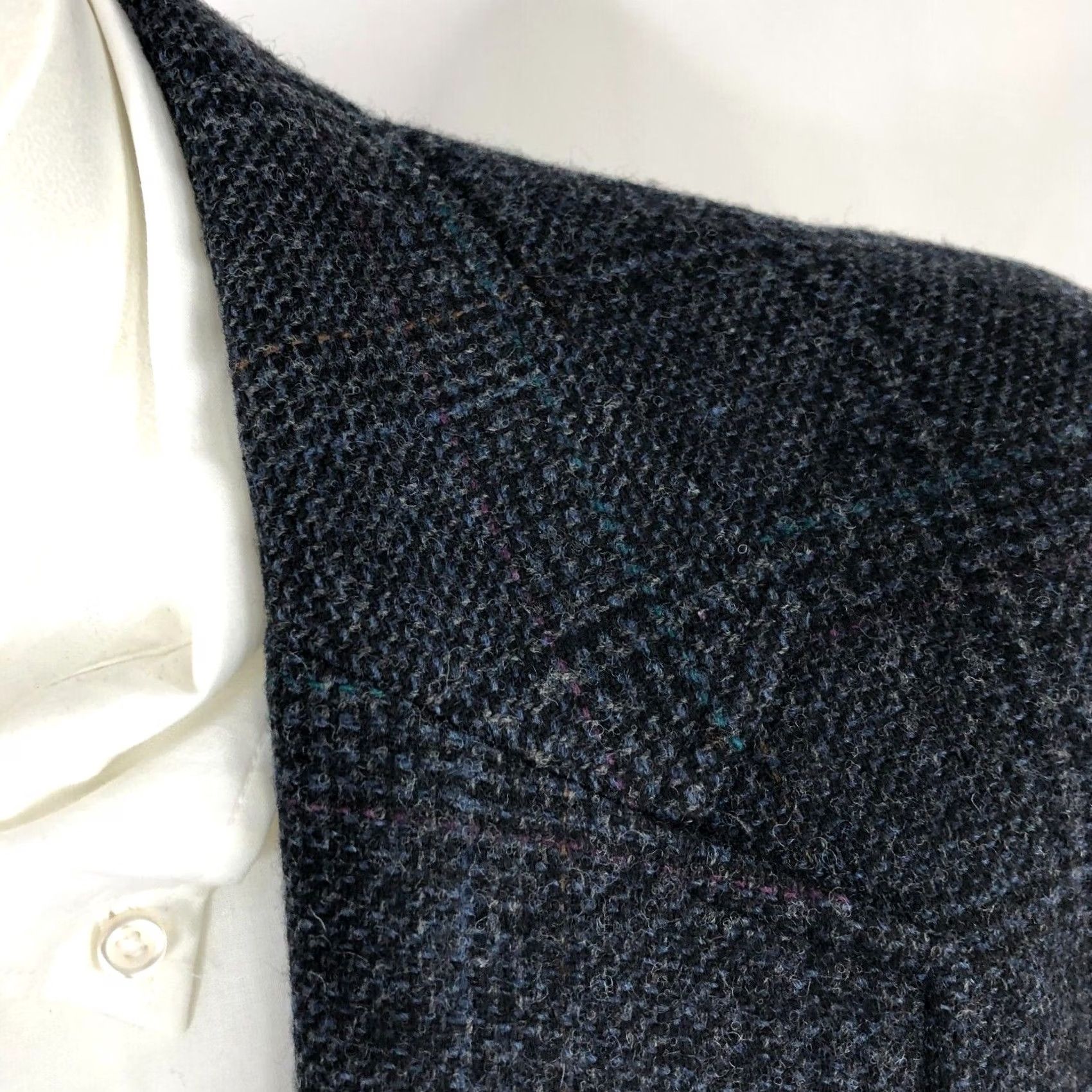 Vintage Cricketeer 42 Wool Tweed Like Plaid Two-Button Sport Coat Jacket Gray Blue Mens Size US XS / EU 42 / 0 - 2 Thumbnail