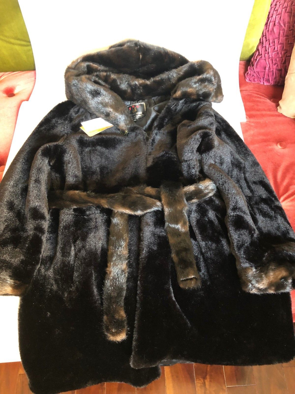 Other Luomingsi Black Faux Mink Coat Hoodie Brown Belt 16 US Size XXL / US 16-18 / IT 52-54 - 1 Thumbnail