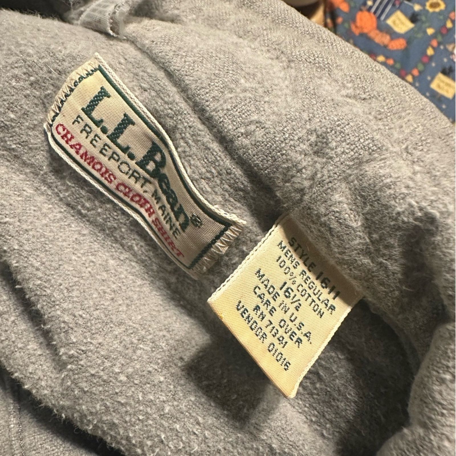 L.L. Bean Vintage L.L. Bean Light Grey Chamois Cloth Shirt – Men’s Size US L / EU 52-54 / 3 - 5 Thumbnail