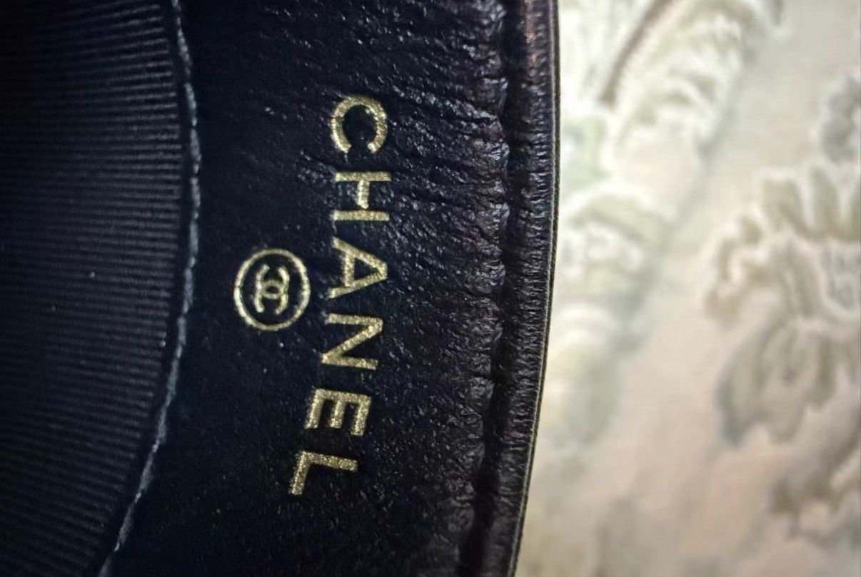 Chanel Chanel Black Card Holder, with slight signs of use. Size ONE SIZE - 5 Thumbnail