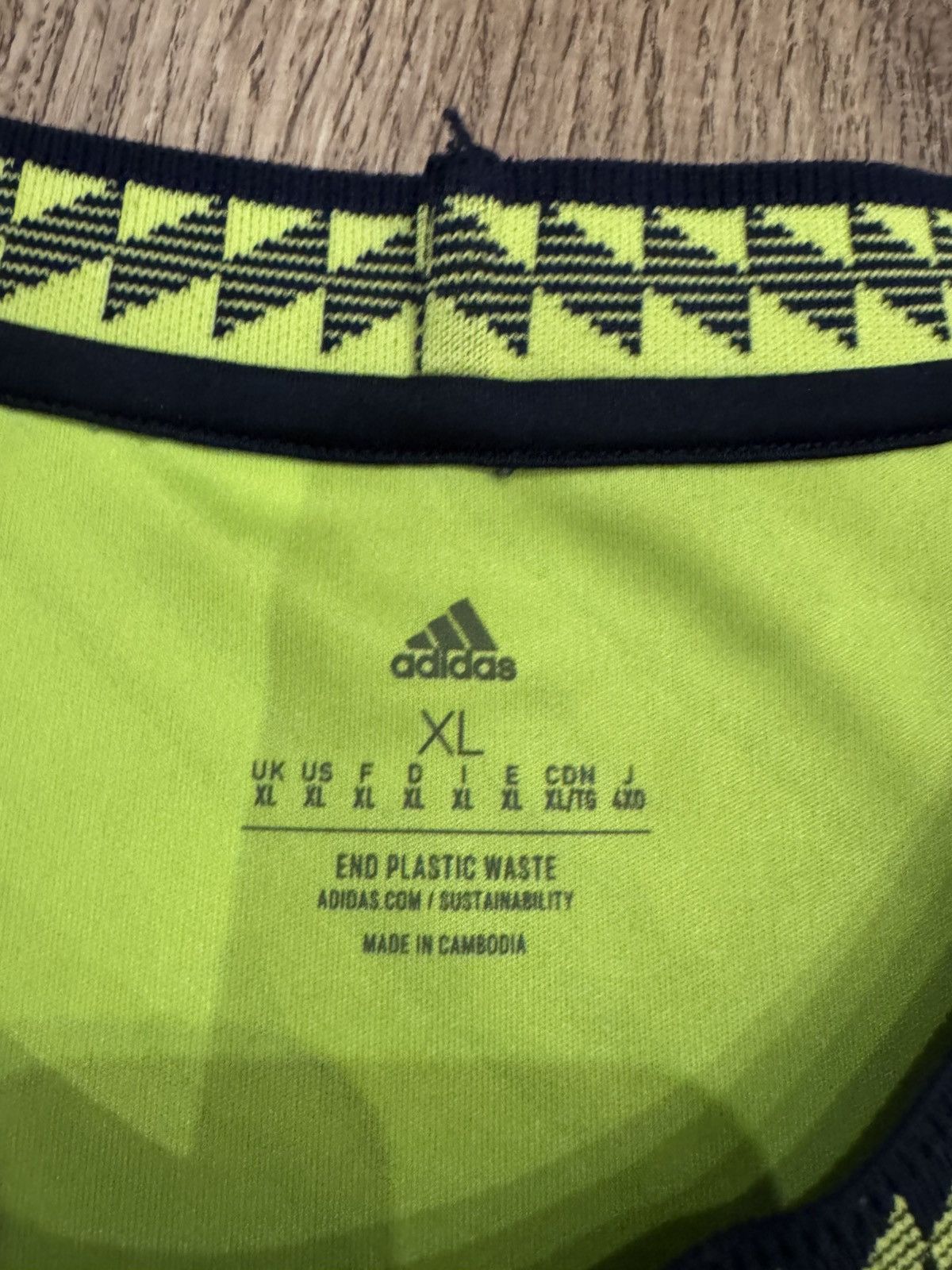 Adidas MANCHESTER UNITED 2022 2023 FOOTBALL JERSEY ADIDAS HE2981 XL Size US XL / EU 56 / 4 - 8 Thumbnail