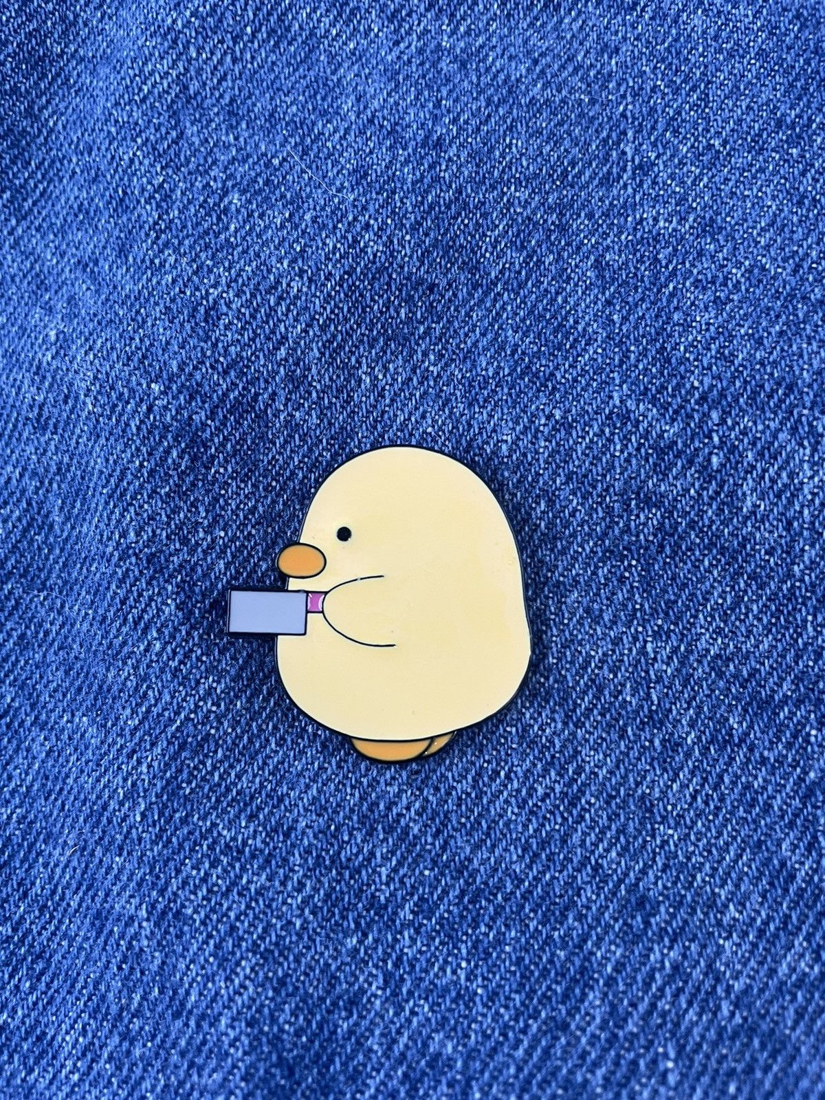 Other Duck Enamel Pin Size ONE SIZE - 1 Thumbnail
