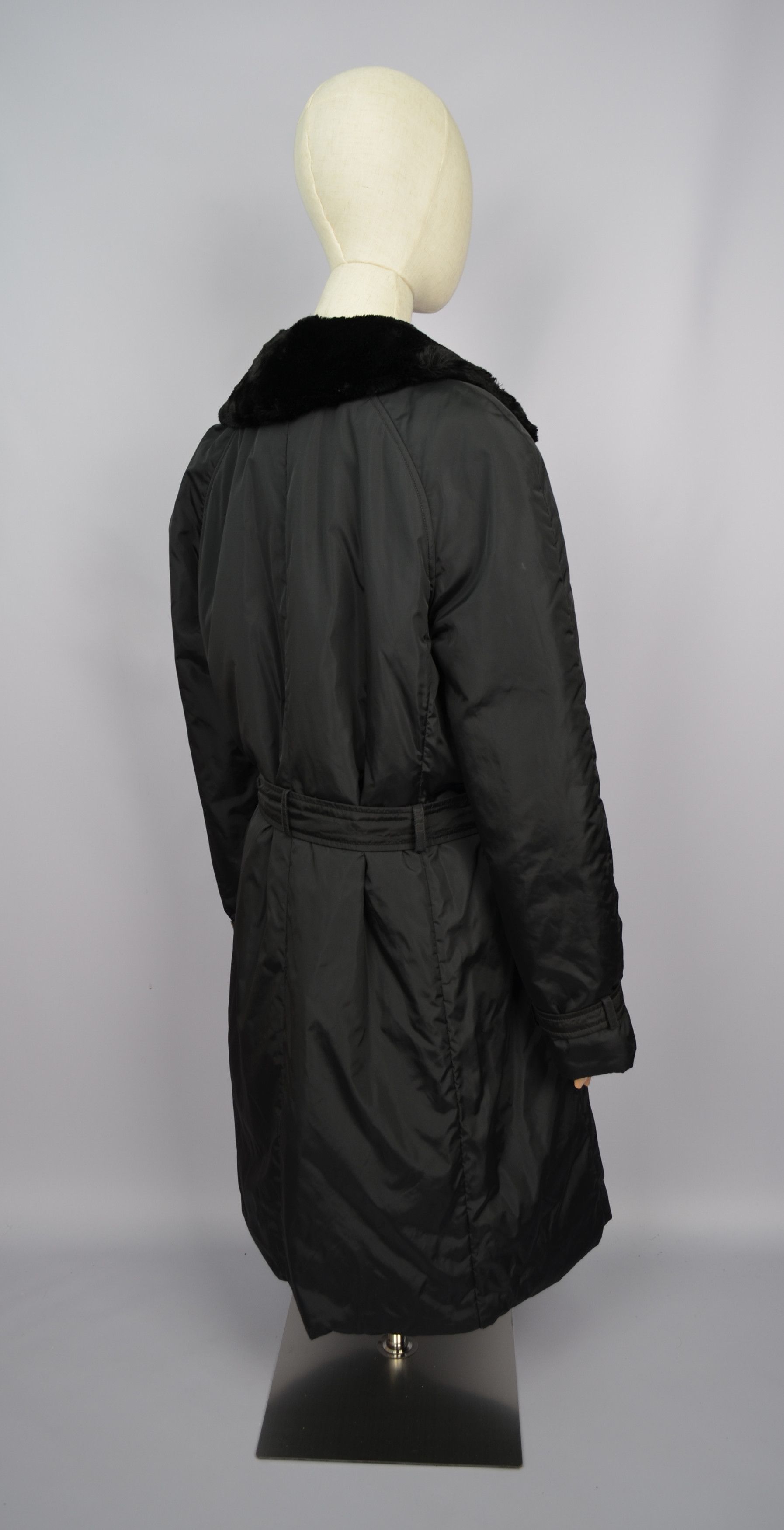 Designer × Max Mara Max Mara 'S Belted Teflon Jacket Coat Long Nutria Fur Size L Size L / US 10 / IT 46 - 15 Thumbnail