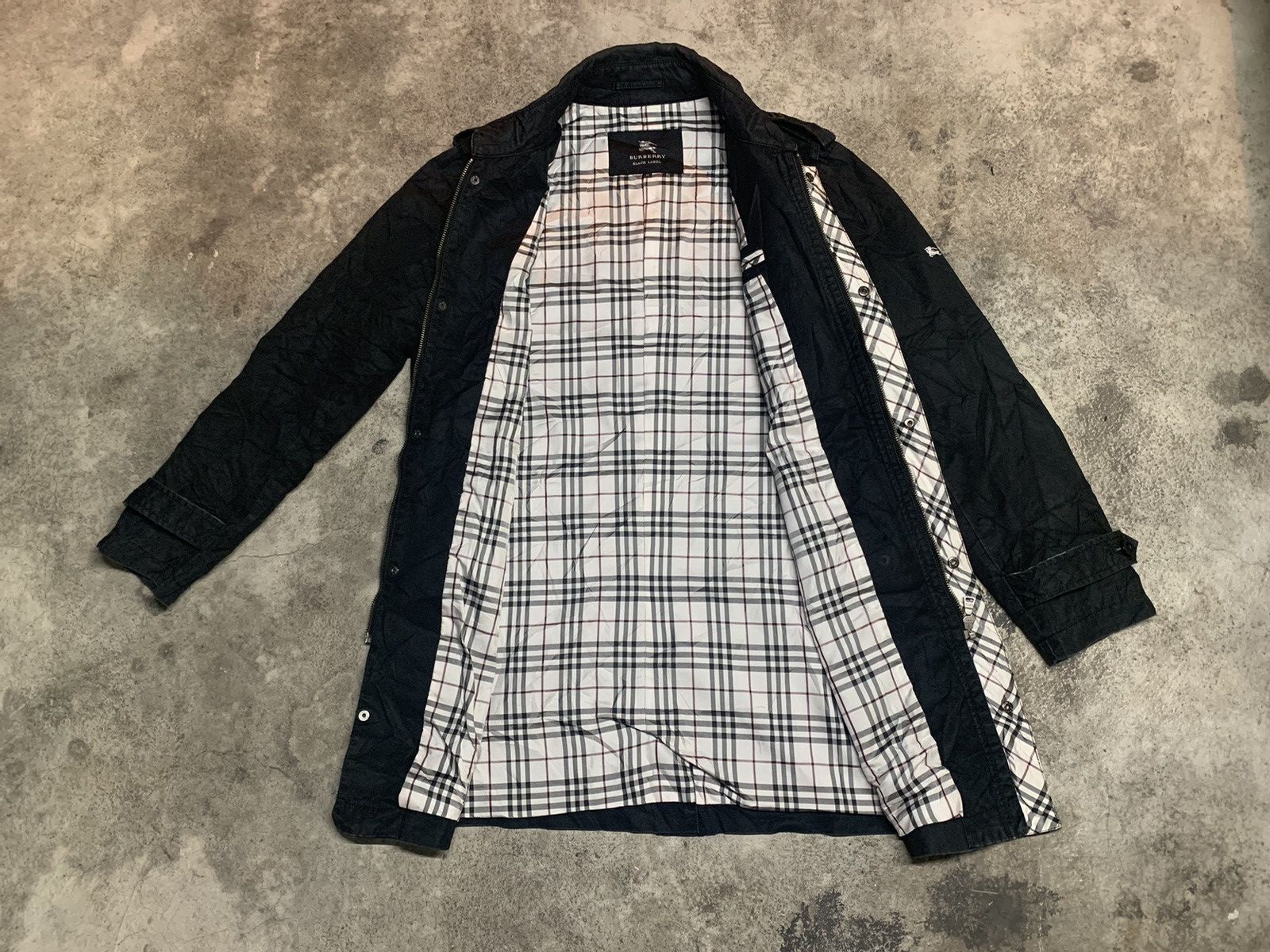 Burberry Burberry Button Long Jacket Size M / US 6-8 / IT 42-44 - 8 Thumbnail