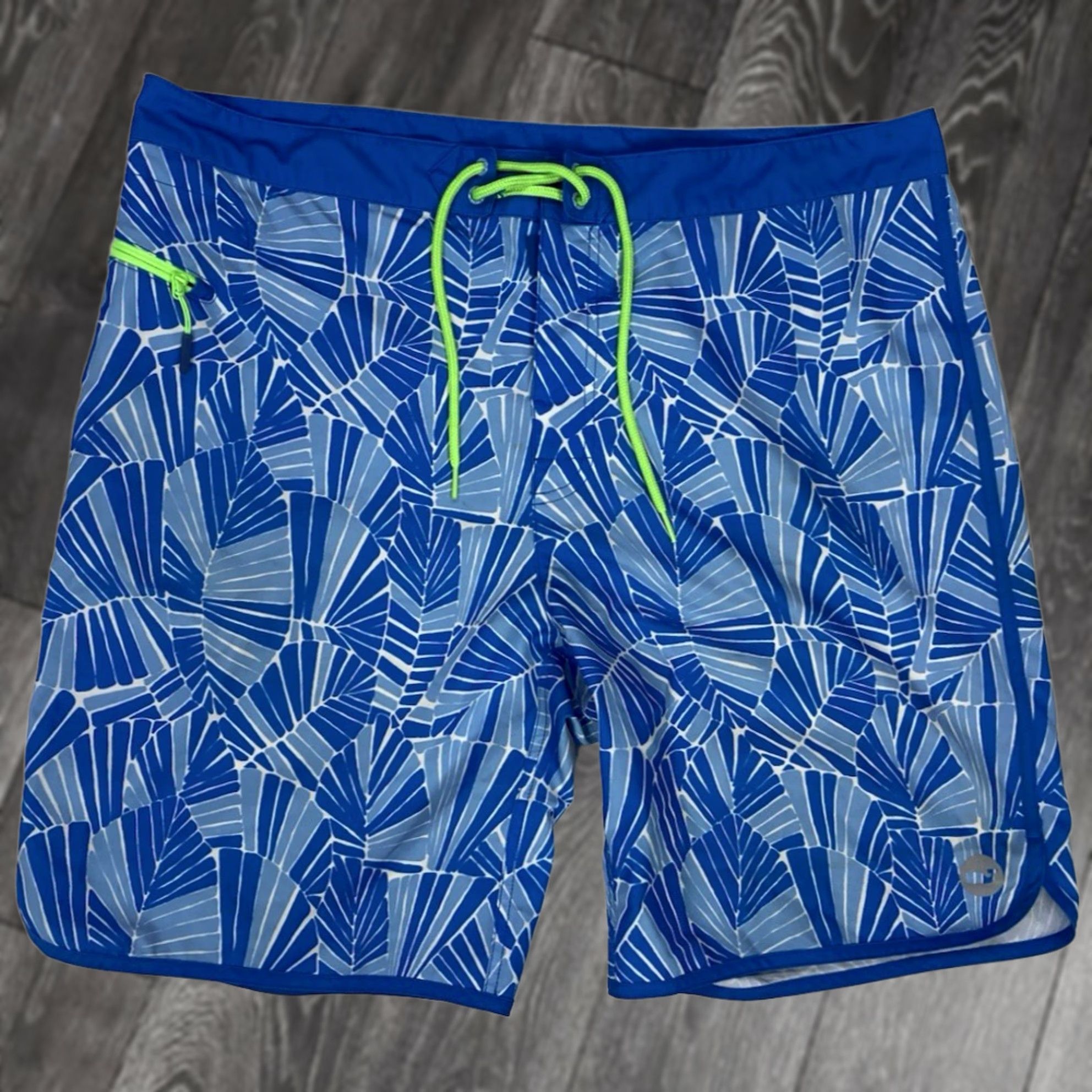 Vineyard Vines Vineyard Vines Swim Board Shorts Men 38 Blue Bottoms Regular Blue Beach Logo - Mens Size US 38 / EU 54 - 1 Thumbnail