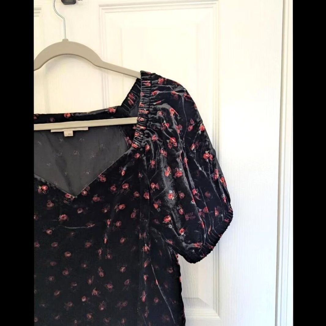 Loft LOFT Velvet Floral Puff Sleeve Sweetheart Neck Blouse Top Black Red Womens L Blouse Size L / US 10 / IT 46 - 5 Thumbnail
