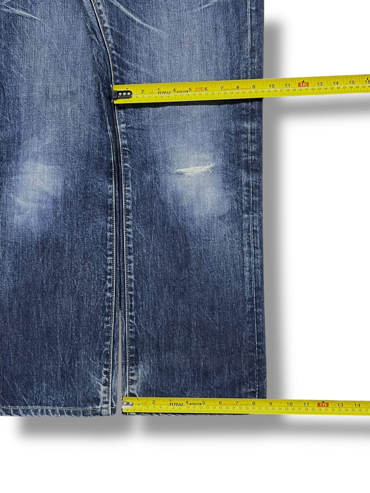 Uniqlo Vintage Uniqlo UJ S002 Japan - Faded Whisker Wash Jeans Size US 36 / EU 52 - 19 Thumbnail