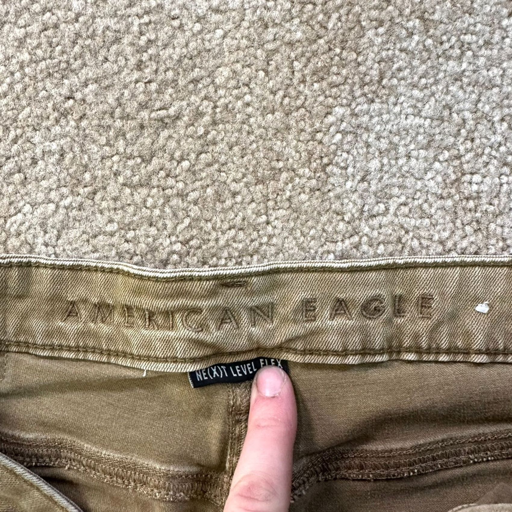 American Eagle Outfitters VINTAGE American Eagle Slim Straight Jeans Mens 33x32 Beige Denim Distress 5-Pocket Design Slim Fit Jeans Mens Brown Beige 33x32 Mens Jeans Size US 33 - 3 Thumbnail