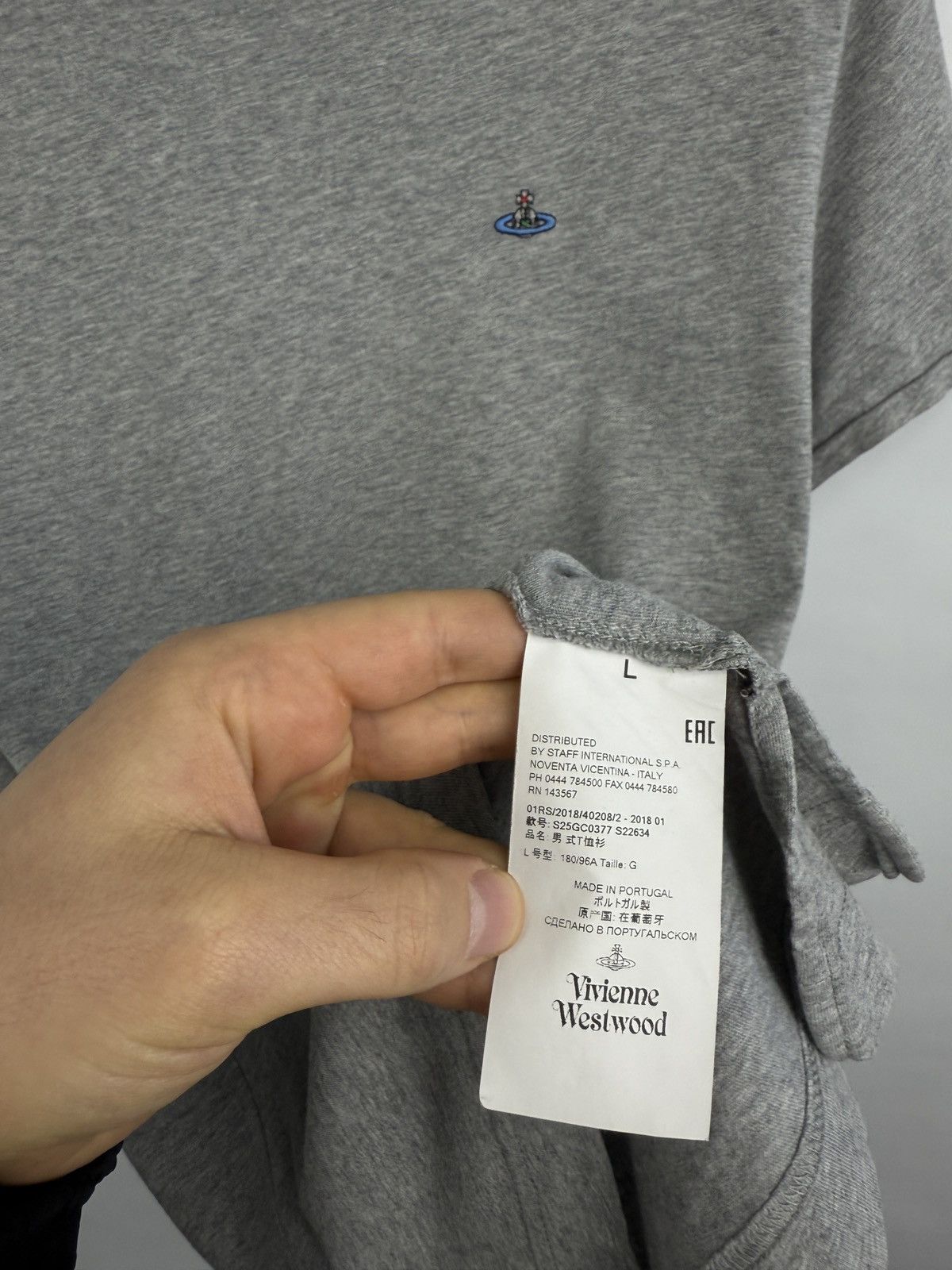 Vivienne Westwood Vivienne Westwood Luxury T-Shirt Rare Retro Hype Y2K Size US L / EU 52-54 / 3 - 6 Thumbnail