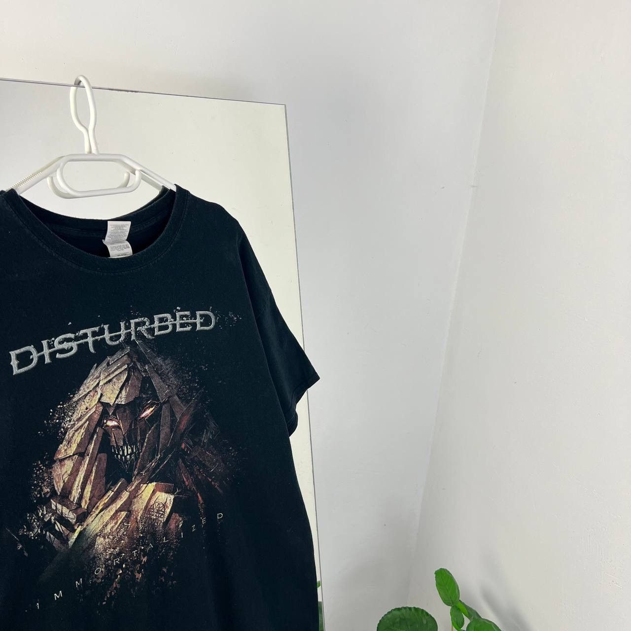 Band Tees Vintage Y2K Disturbed Horror Face Print Rock Band T-Shirt Size US XL / EU 56 / 4 - 3 Thumbnail