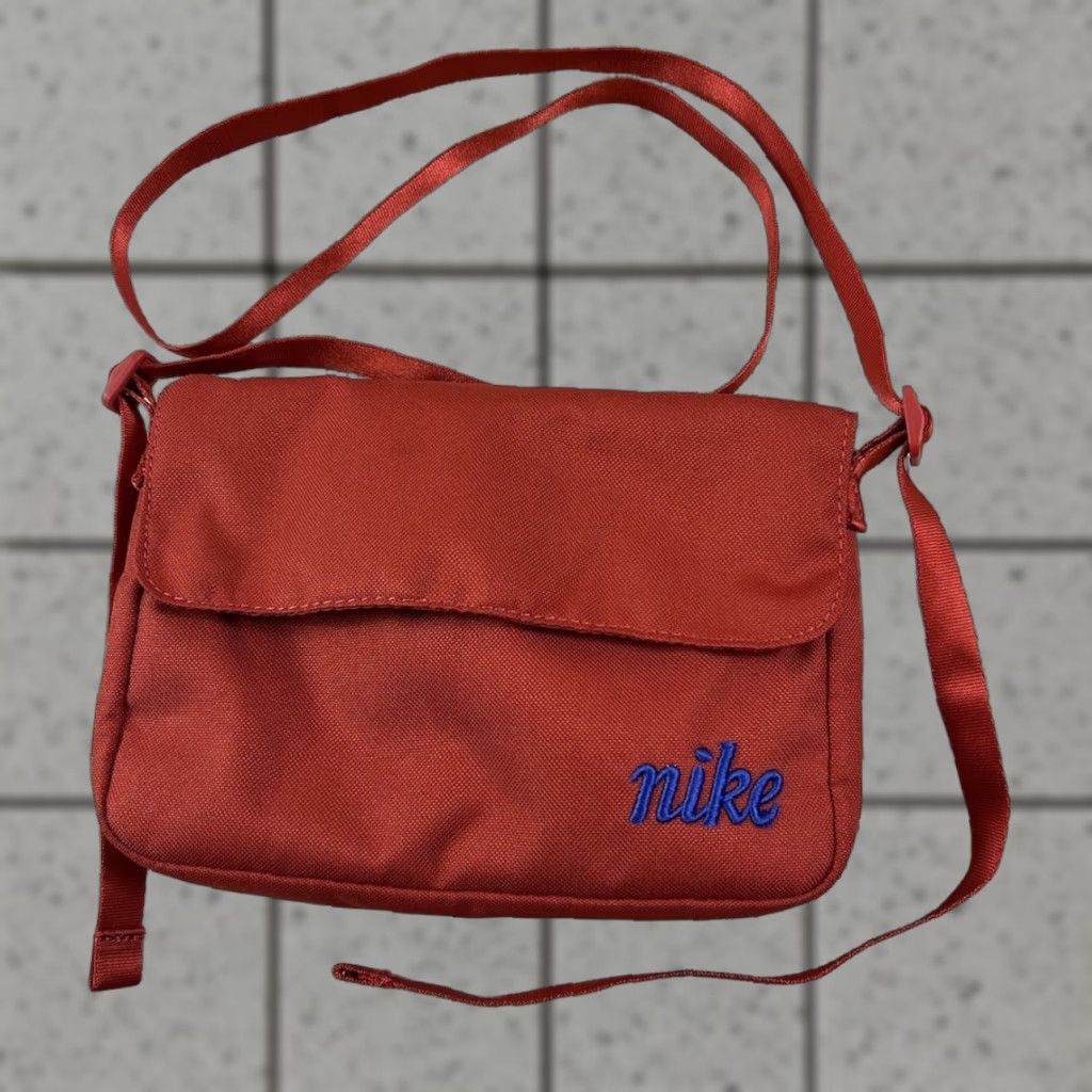 Nike Nike Crossbody Bag Small Orange Blue Purse Women's Orange Exterior Polyester Canvas 2 spots back Crossbody N/A Size ONE SIZE - 1 Thumbnail