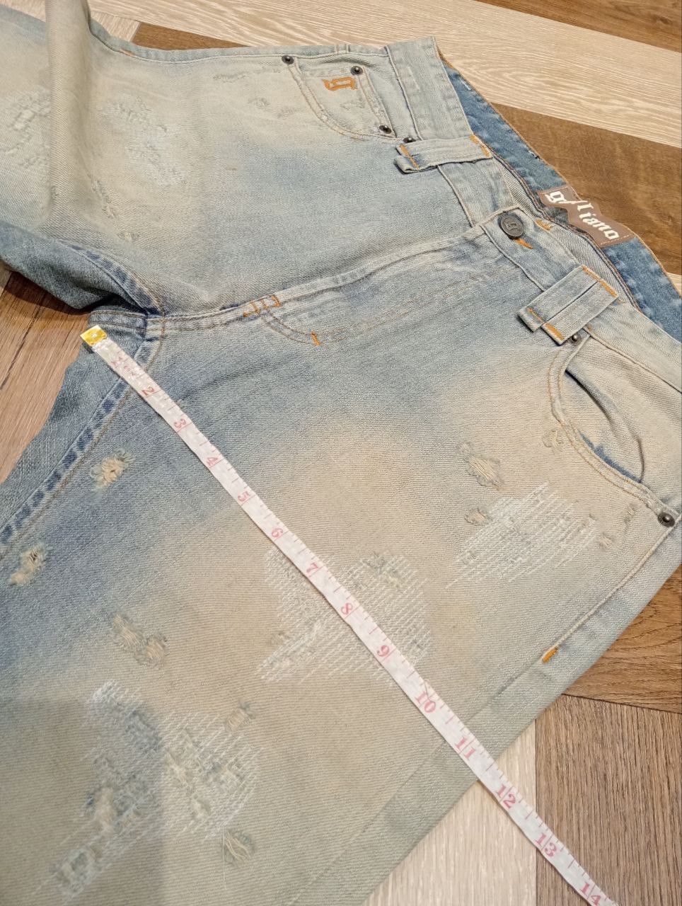 John Galliano GALLIANO ITALY BLUE DENIM SLIM DISTRESSED PANTS Size US 32 / EU 48 - 22 Thumbnail