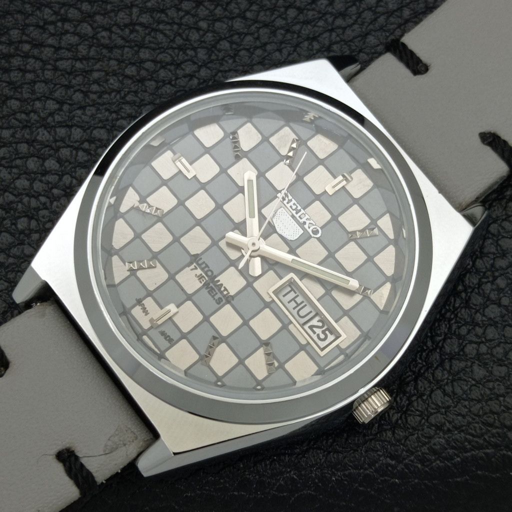 Seiko REFURBISHED VINTAGE SEIKO 5 AUTO JAPAN MENS WATCH a440221 Size 38 - 6 Thumbnail