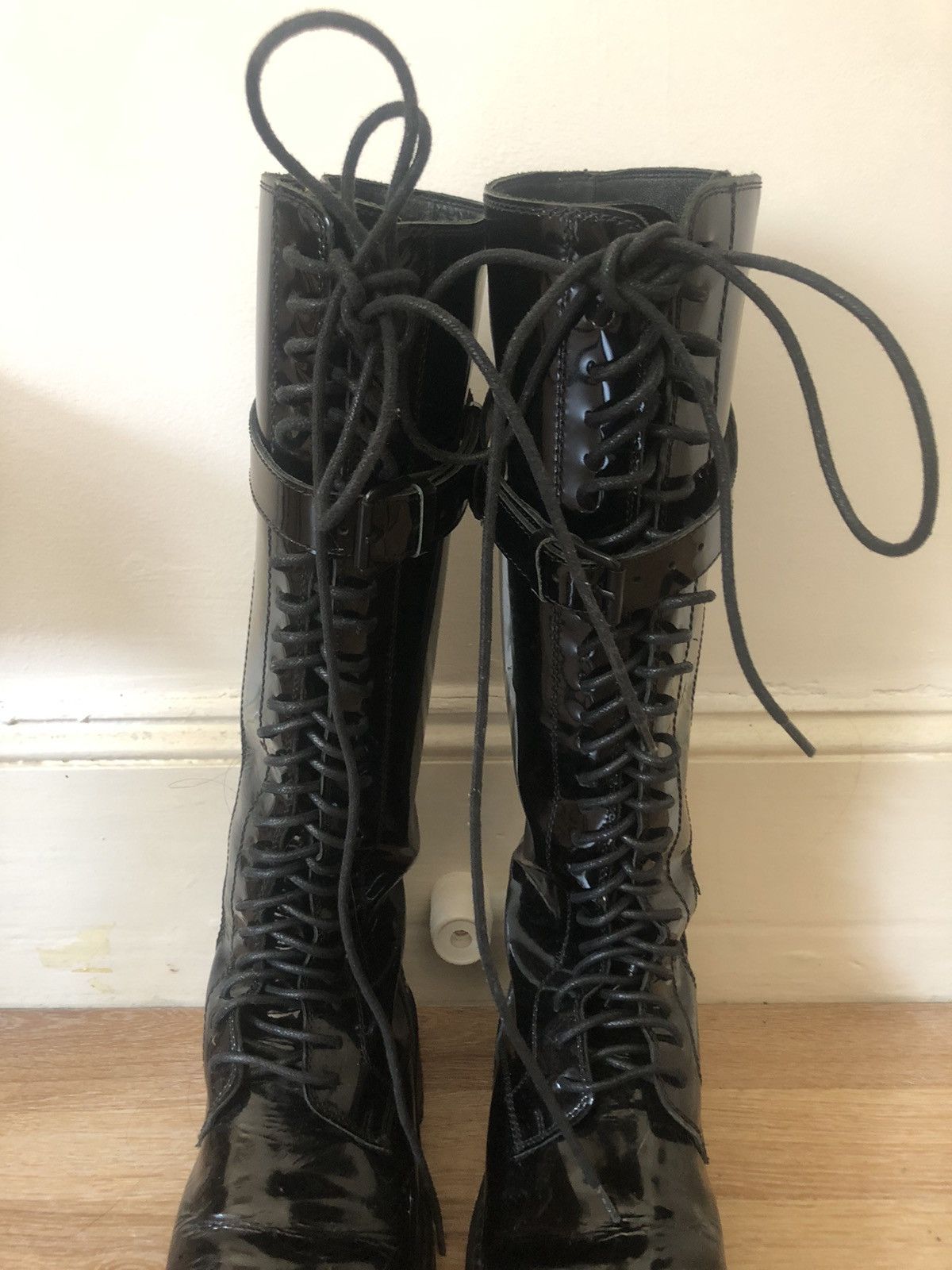 Ann Demeulemeester Knee High Lace Up Patent Leather Exclusive Dany Boots Size US 8 / IT 38 - 2 Thumbnail