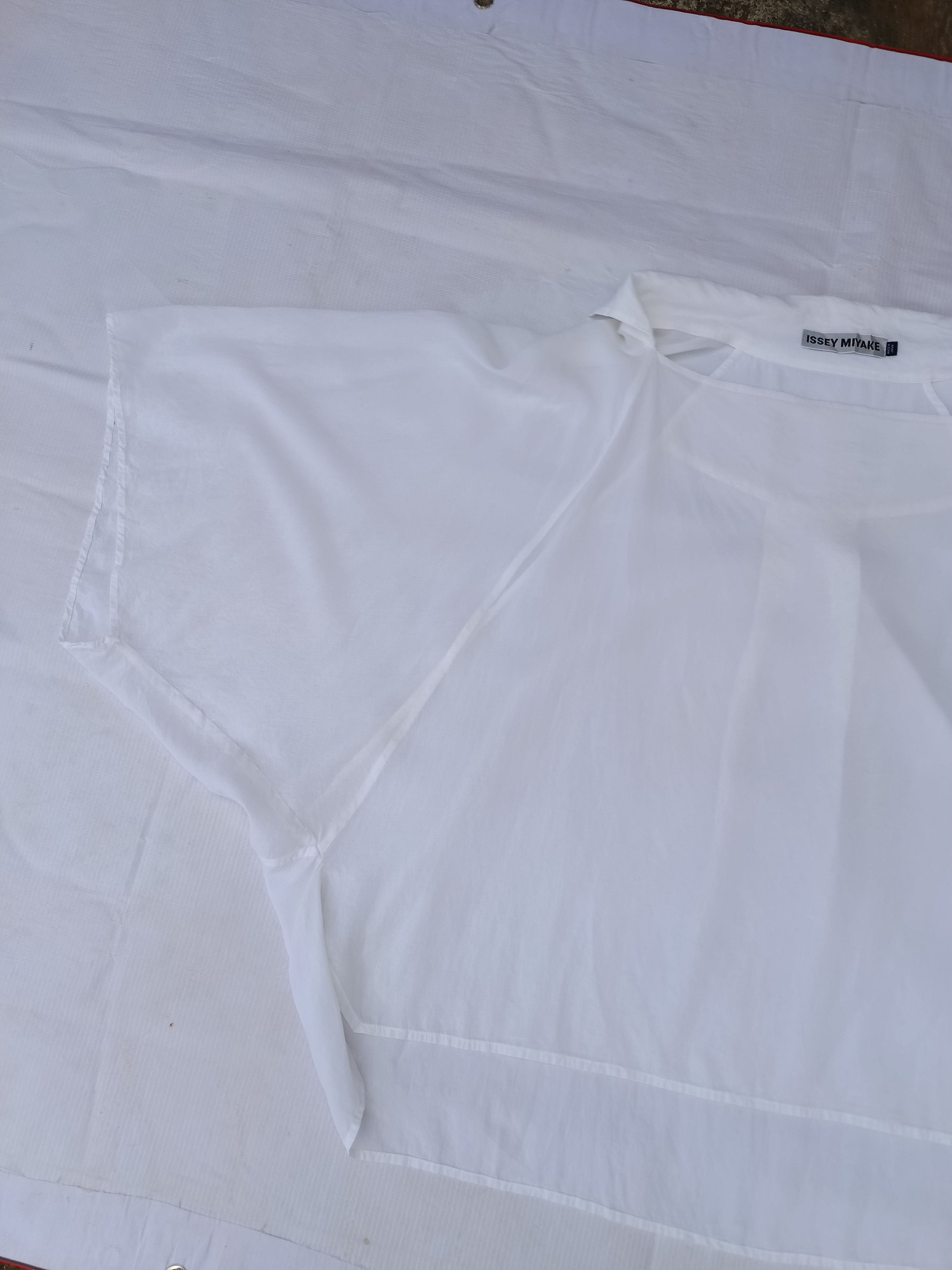 Issey Miyake Vintage 00s Issey Miyake Cropped Blouses Size M / US 6-8 / IT 42-44 - 2 Thumbnail