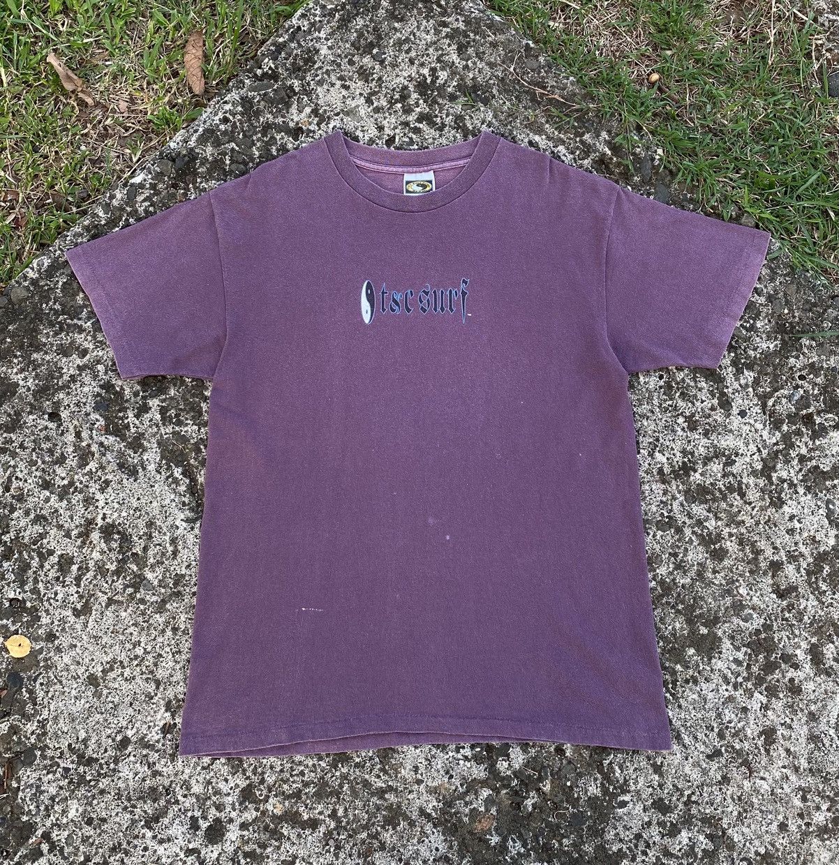 Vintage Vintage T&C Surf Designs Hawaii Tshirt Size US L / EU 52-54 / 3 - 2 Thumbnail