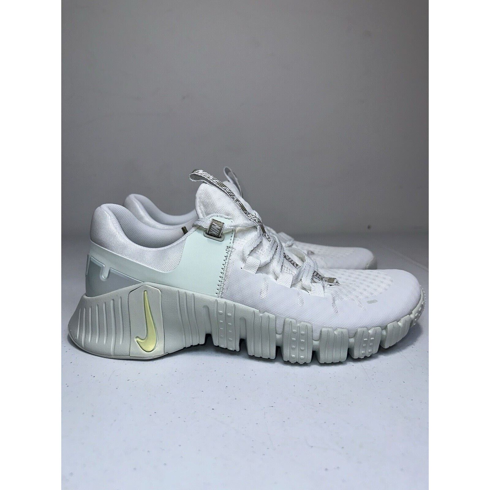 Nike Nike Free Metcon 5 PRM Lemon Twist FJ1548-100 W10/8.5 Men’s Size US 10 / IT 40 - 2 Thumbnail