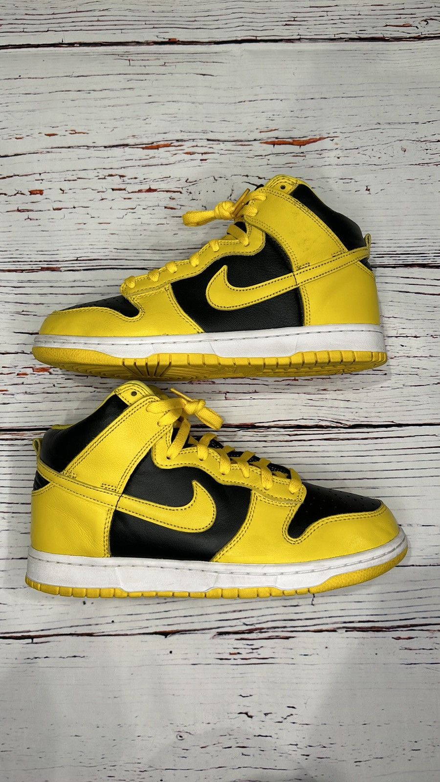 image of Nike-Dunk High-Iowa-Sz-9-2020 Cz8149-002 Shoes in Yellow, Men's