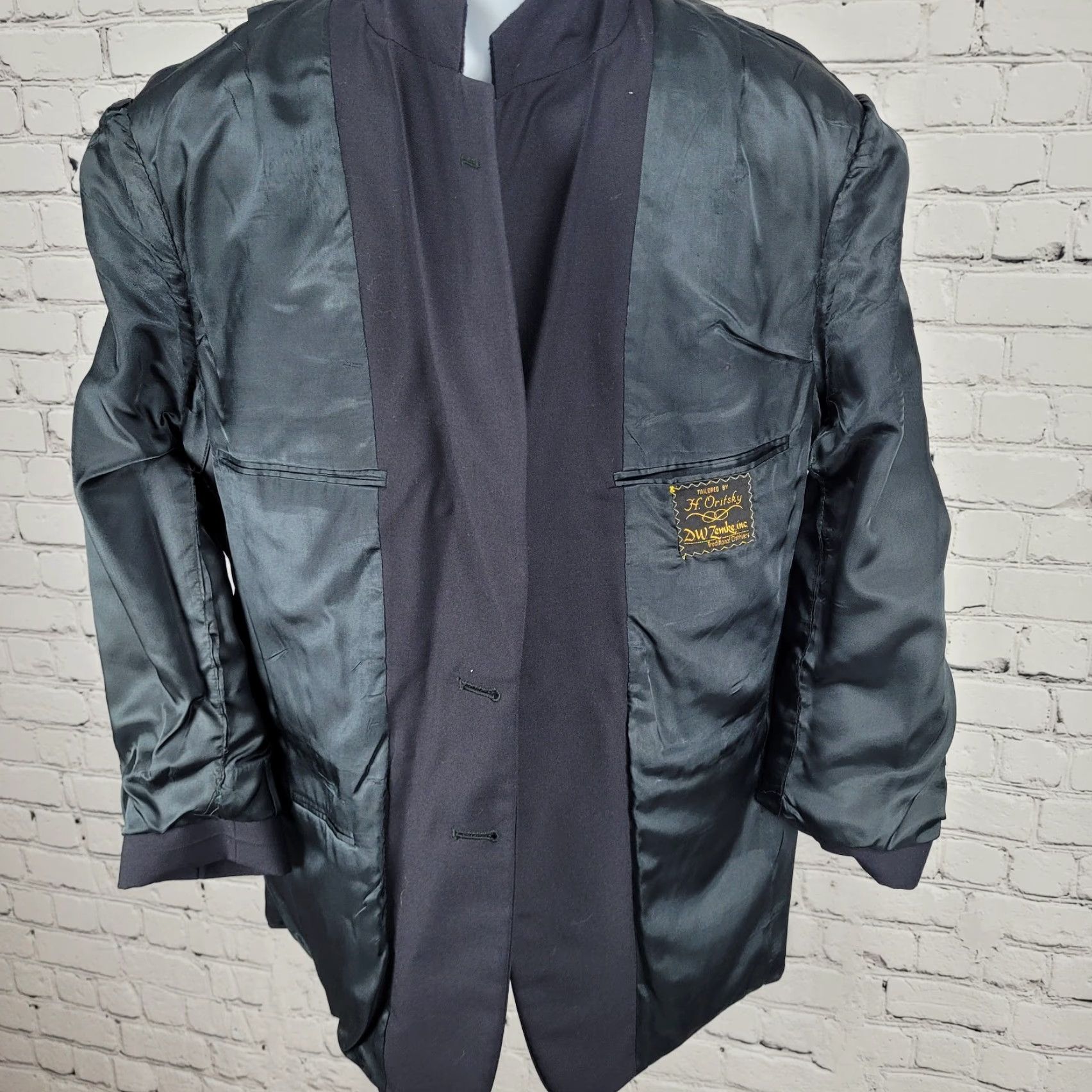 Vintage VTG H. Oritsky DW Zemke Dark Navy 2 Button Vented Notch Blazer Sport Coat US 39S Size 40R - 4 Thumbnail