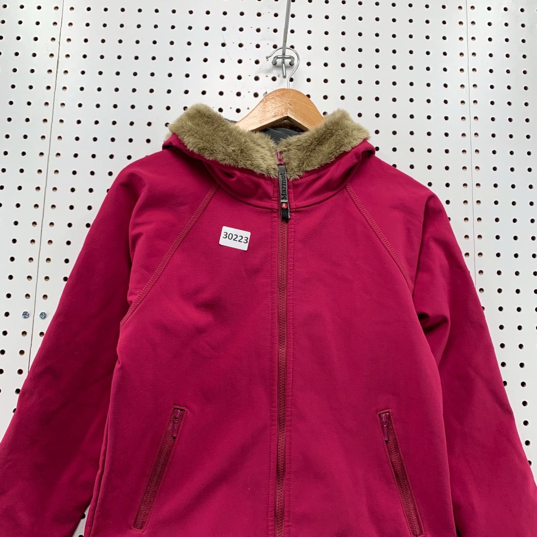 Marmot VINTAGE Marmot Furlong Hooded Jacket Womens M Pink Faux Fur Full Zip 19.5x23 Size M / US 6-8 / IT 42-44 - 5 Thumbnail