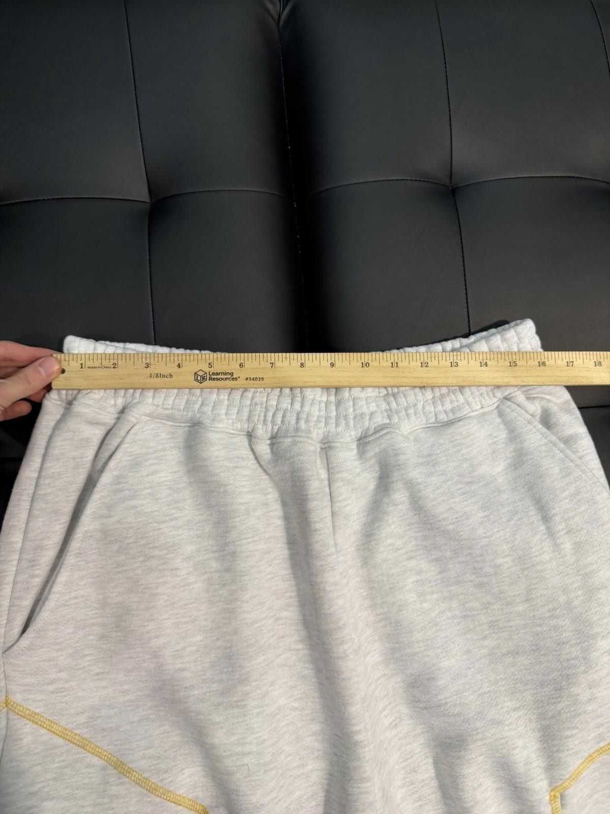 The GV Gallery Gv Gallery Raspberry Hills Grey Sweatpants Size Medium Size US 32 / EU 48 - 5 Thumbnail
