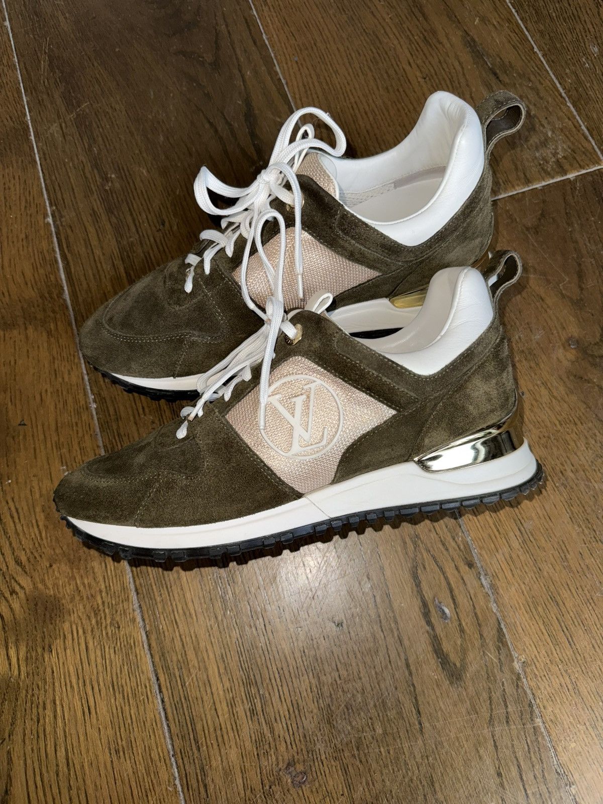 Louis Vuitton Louis Vuitton run away khaki Size US 8 / IT 38 - 1 Thumbnail