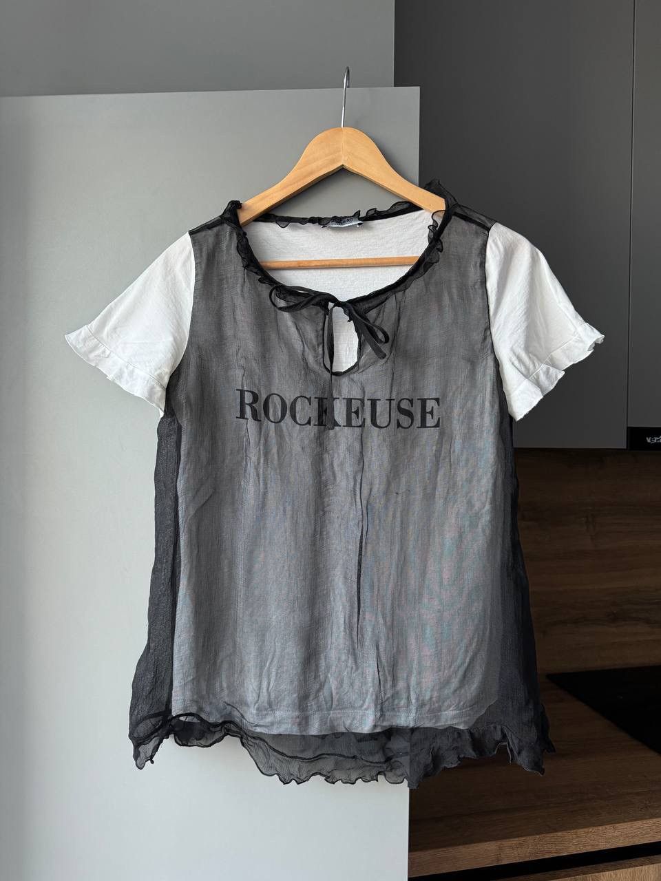 Moschino Moschino Cheap And Chic T-shirt Size M / US 6-8 / IT 42-44 - 1 Thumbnail