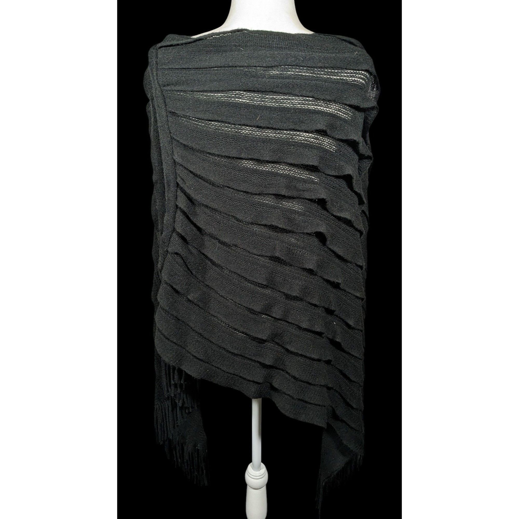 Other Gena Accessories Gothic Layered Knit Poncho Size ONE SIZE - 5 Thumbnail