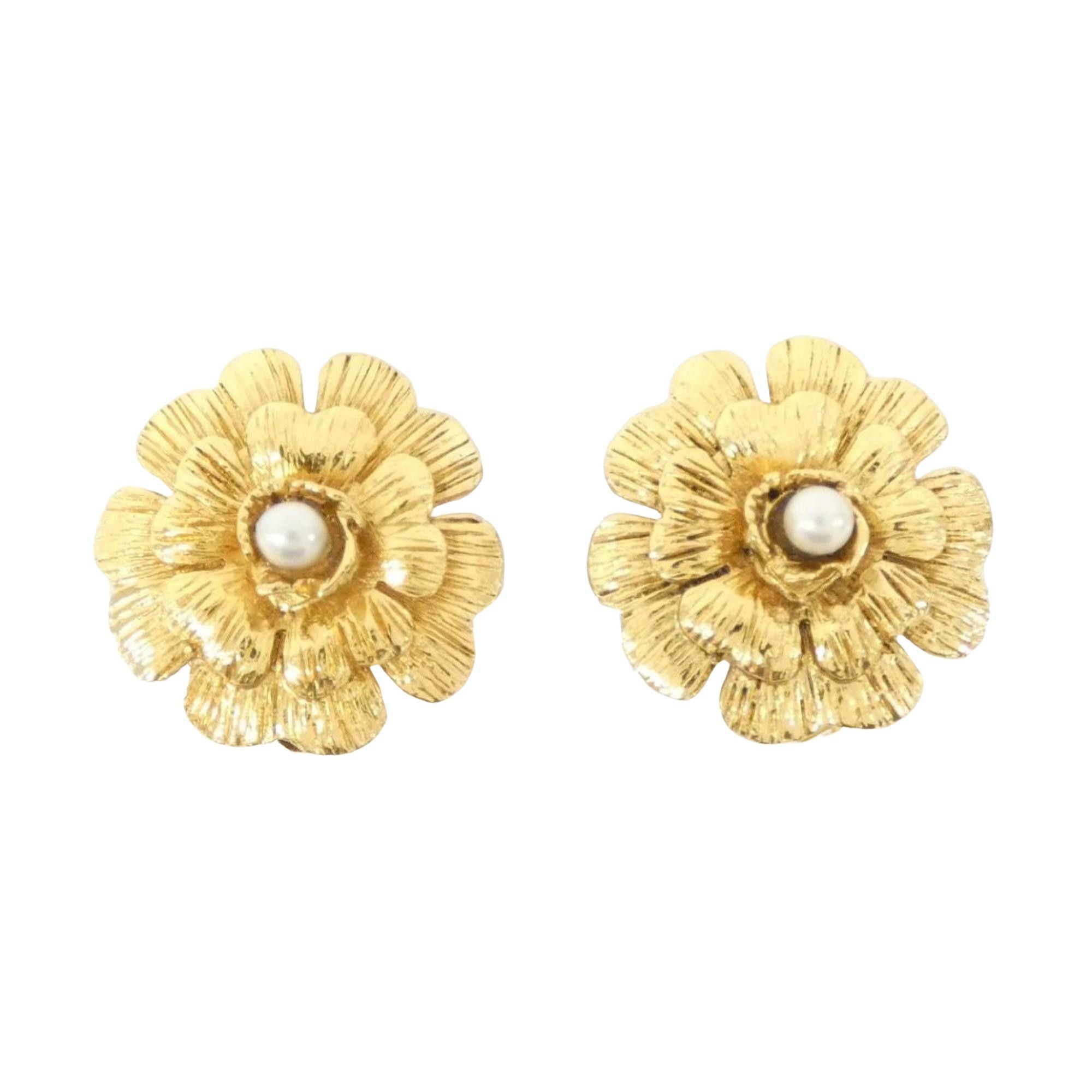 Chanel Chanel Camellia earring Size ONE SIZE - 1 Thumbnail