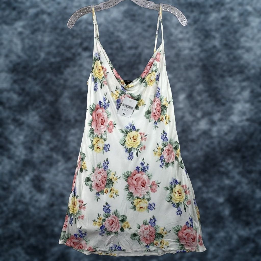 Forever 21 FOREVER 21 Dress M White Mini Floral Boho Sleeveless NWT Strappy Lined Sneak Peek: 90s Style Size M / US 6-8 / IT 42-44 - 1 Thumbnail