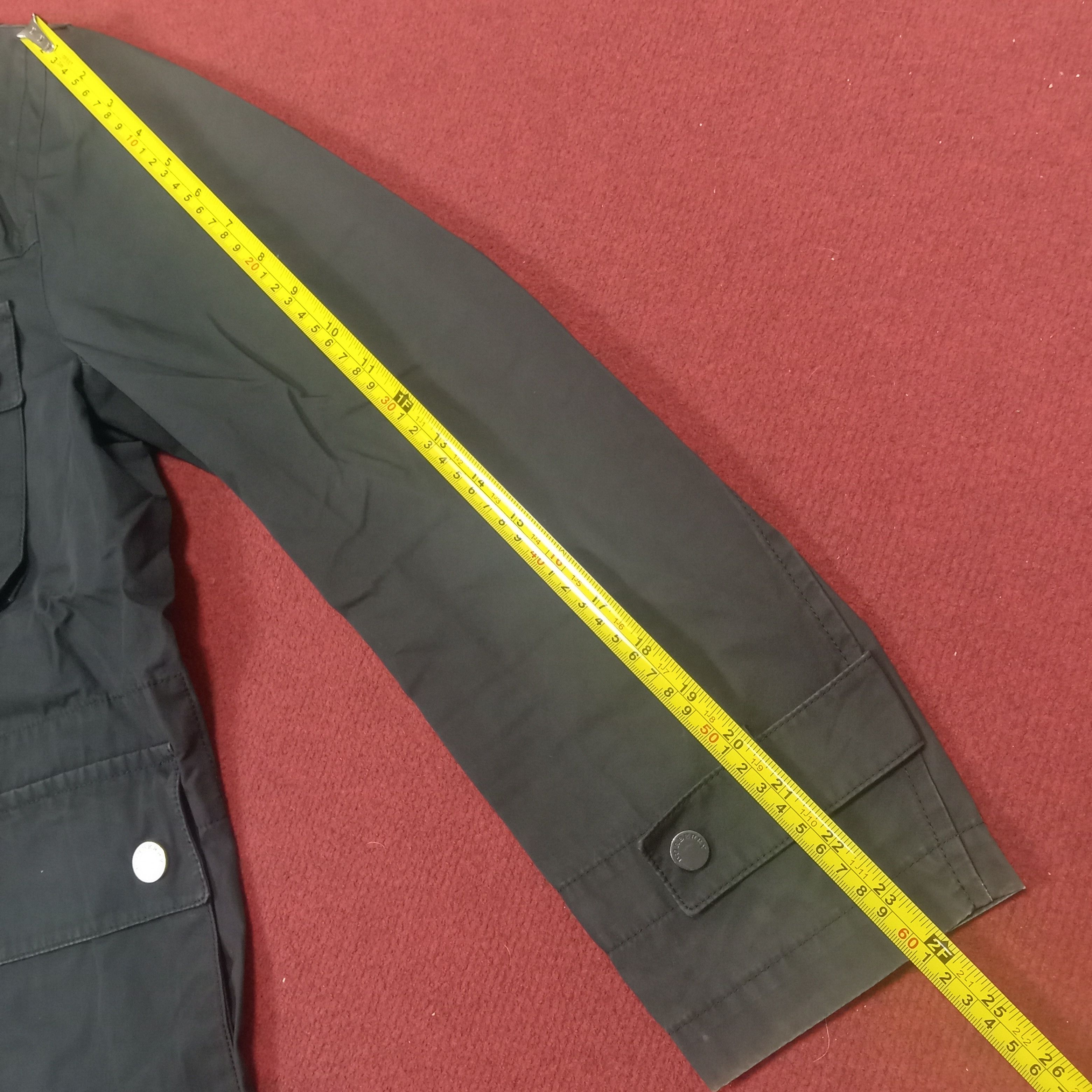 Burberry Burberry London Luxury Brand Multi Pocket Design Jacket Size US L / EU 52-54 / 3 - 10 Thumbnail