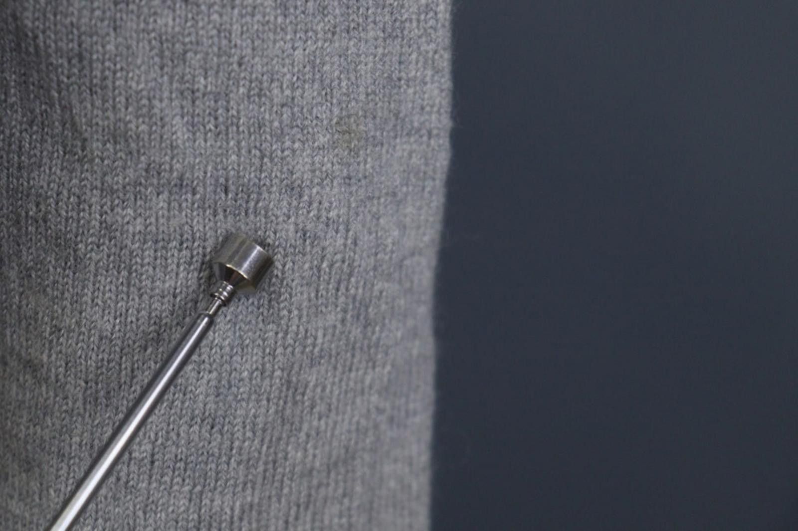 Lacoste Lacoste Gray Wool Long Sleeve V-Neck Knit Sweater Size 36 Size M / US 6-8 / IT 42-44 - 10 Thumbnail