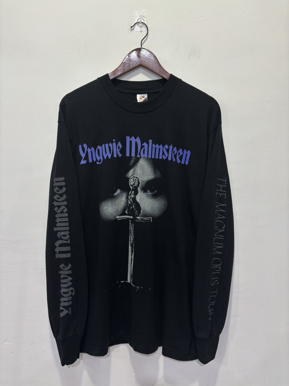 Band Tees Vintage Yngwie Malmsteen Japan 1995 Tshirt Size US L / EU 52-54 / 3 - 1 Thumbnail
