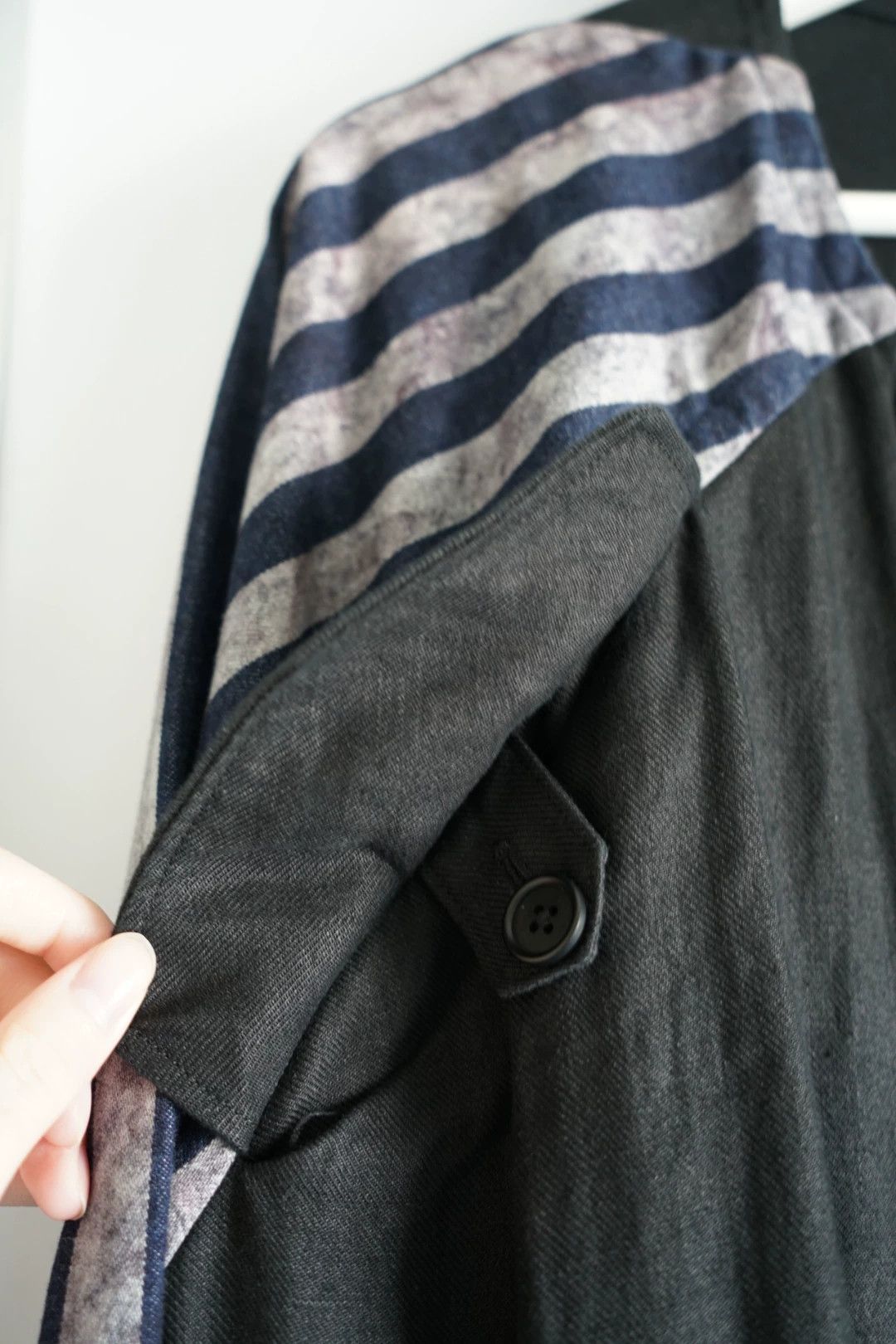 Yohji Yamamoto Yohji Yamamoto 18SS Striped Slv Linen Coat Sample Size US L / EU 52-54 / 3 - 3 Thumbnail