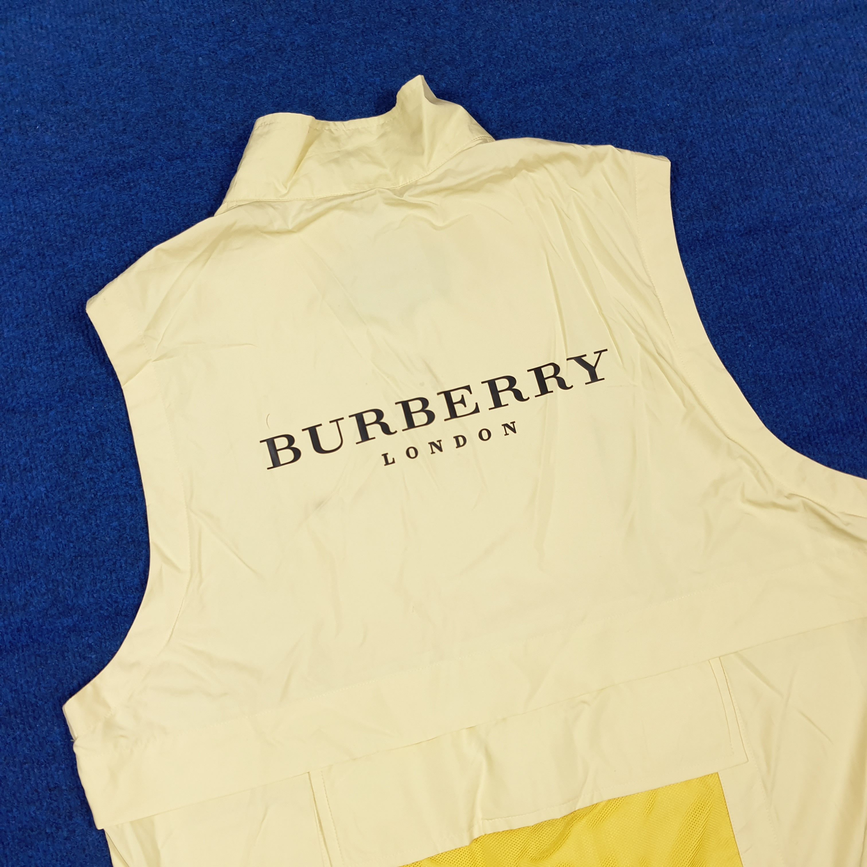 Burberry Vintage Burberry Golf Vests C285N52 Size US M / EU 48-50 / 2 - 2 Thumbnail